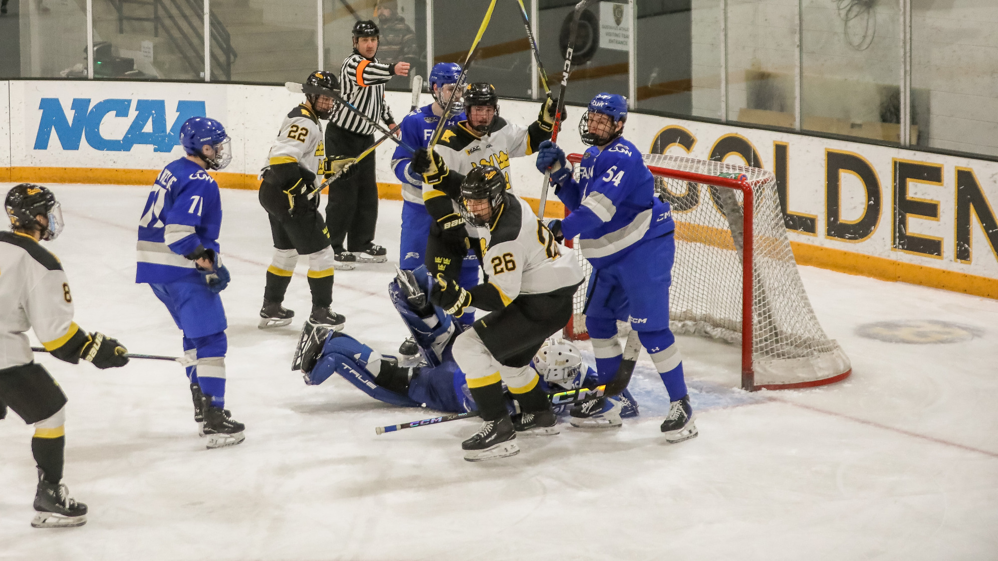 121525_MHO_AotW_Samuelsson_Story_Photo