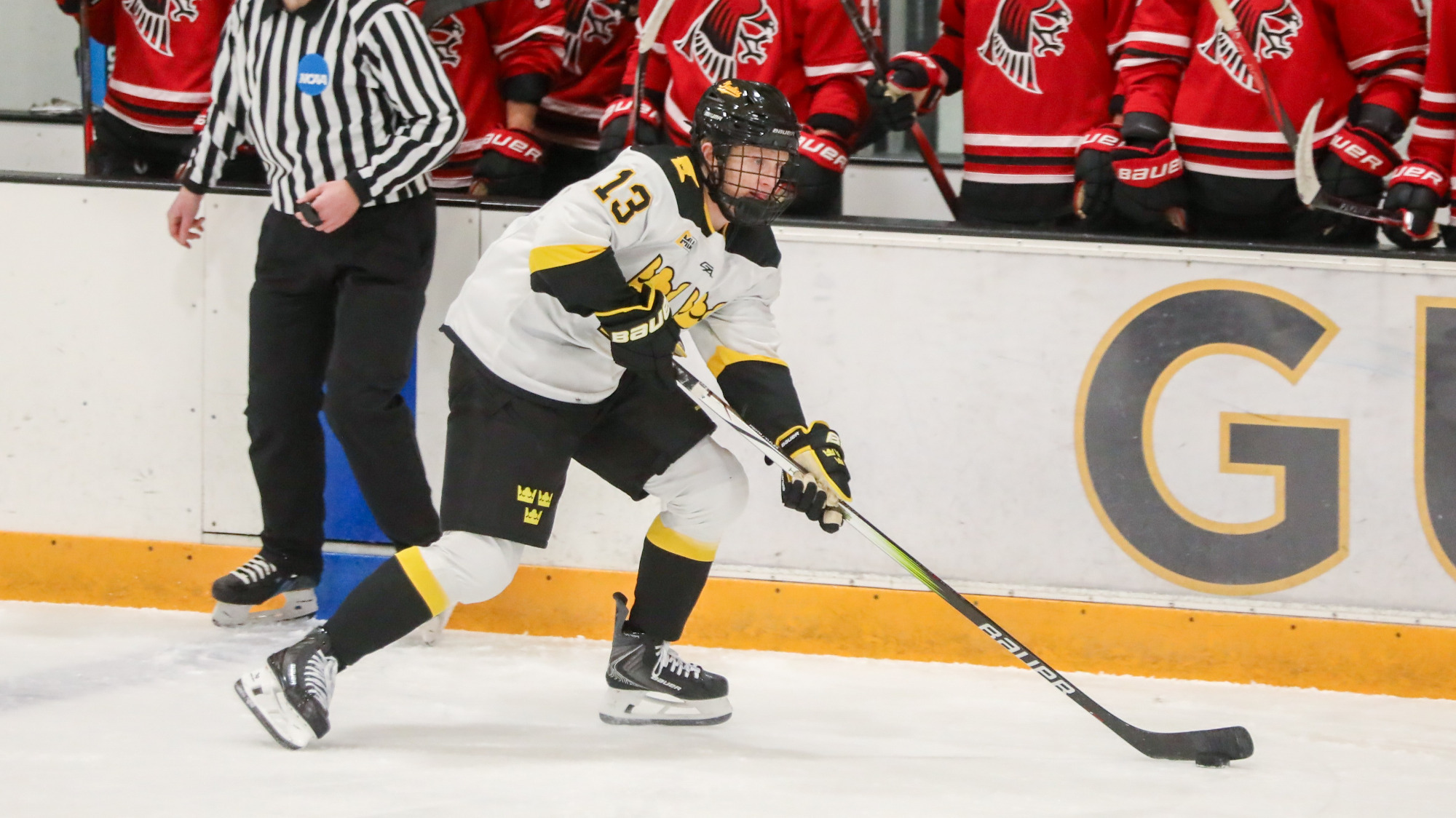 011226_MHO_AotW_Svensson_Story_Photo