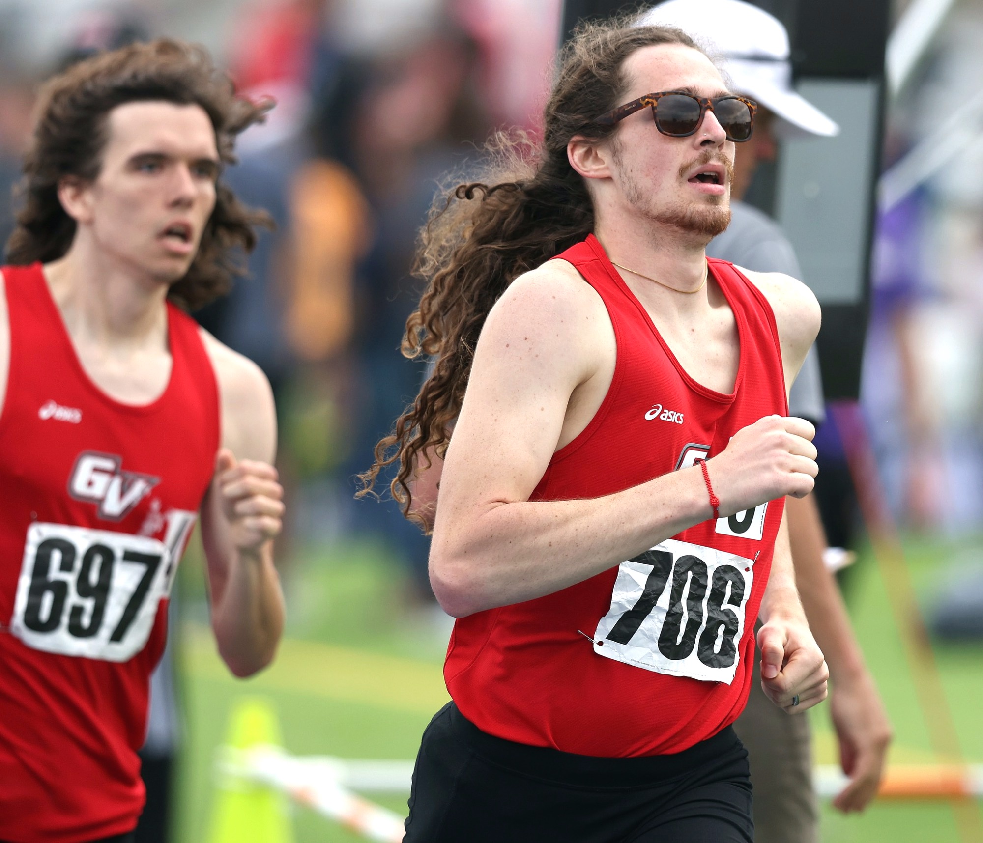 Carter and Witty, open 800 at conference 