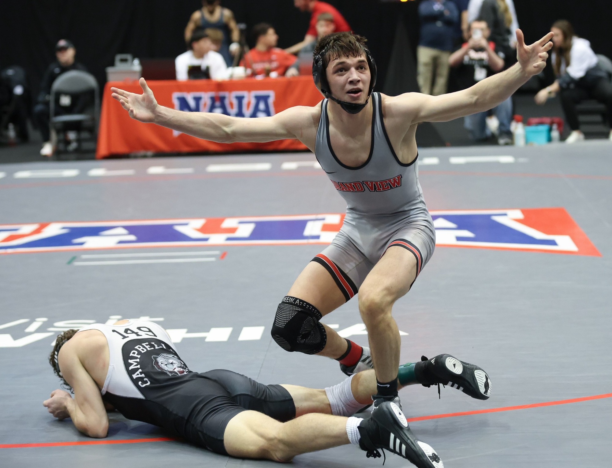 elijah semifinal win naia national tournament