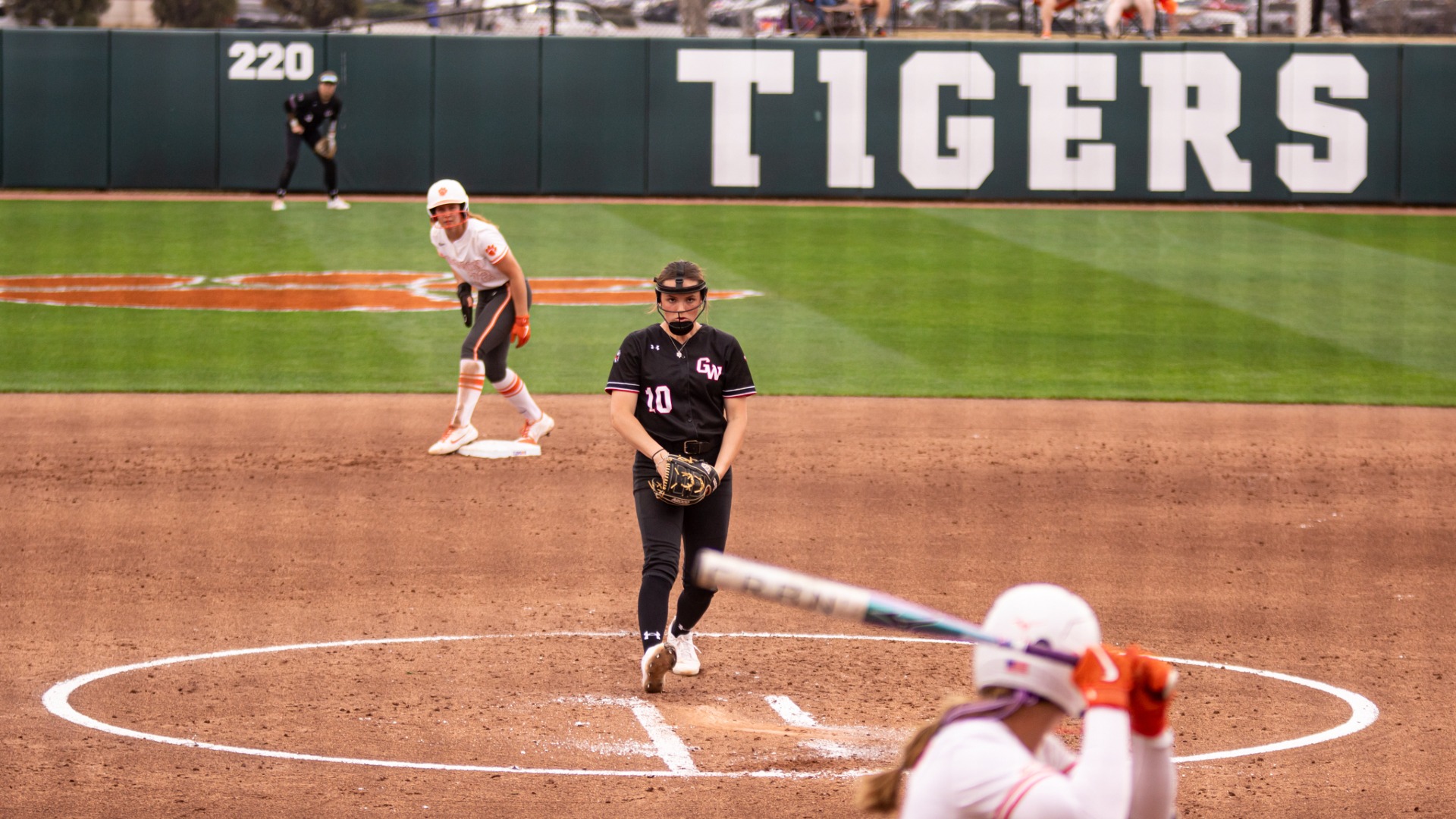 Softball Drops Doubleheader To No. 4 Clemson Gardnerb University