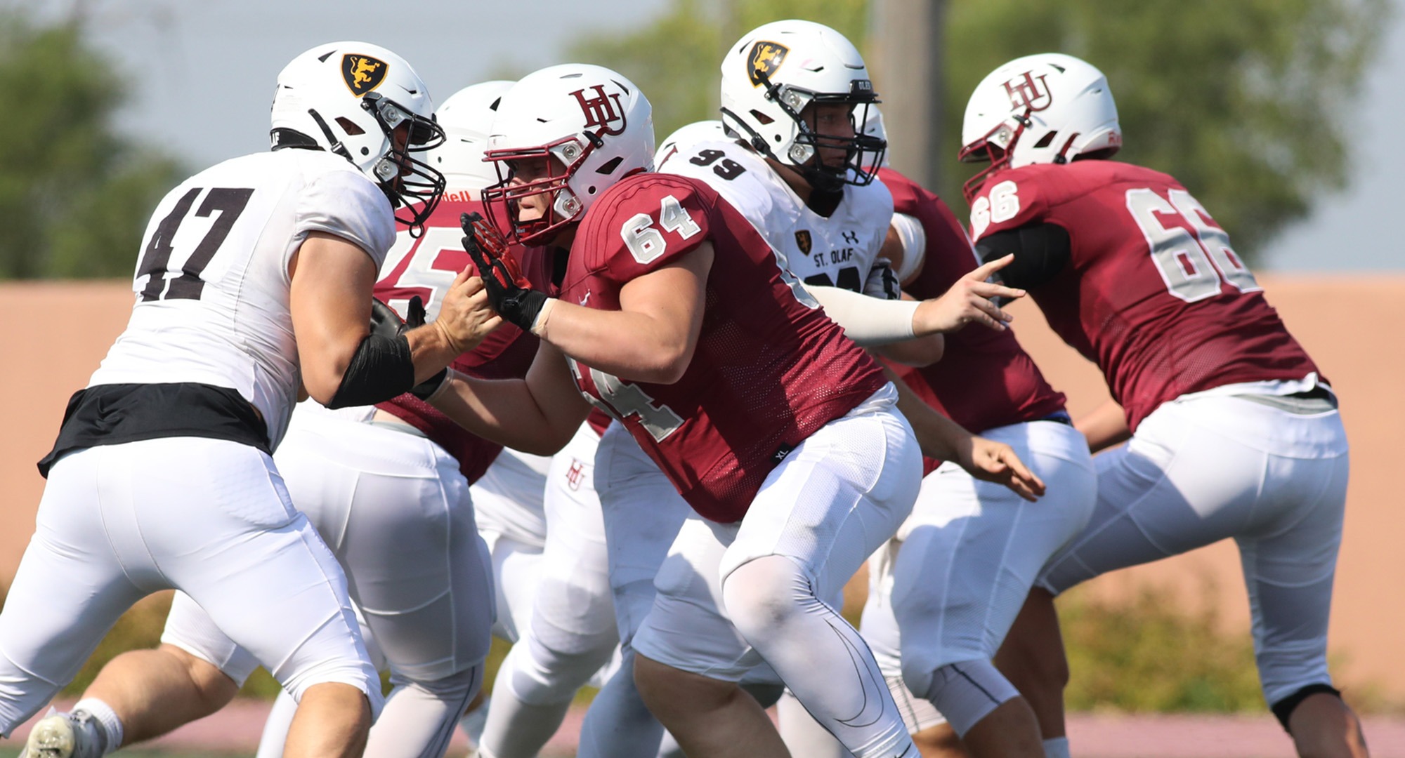 Pipers Fall to Oles on Hamline University Athletics