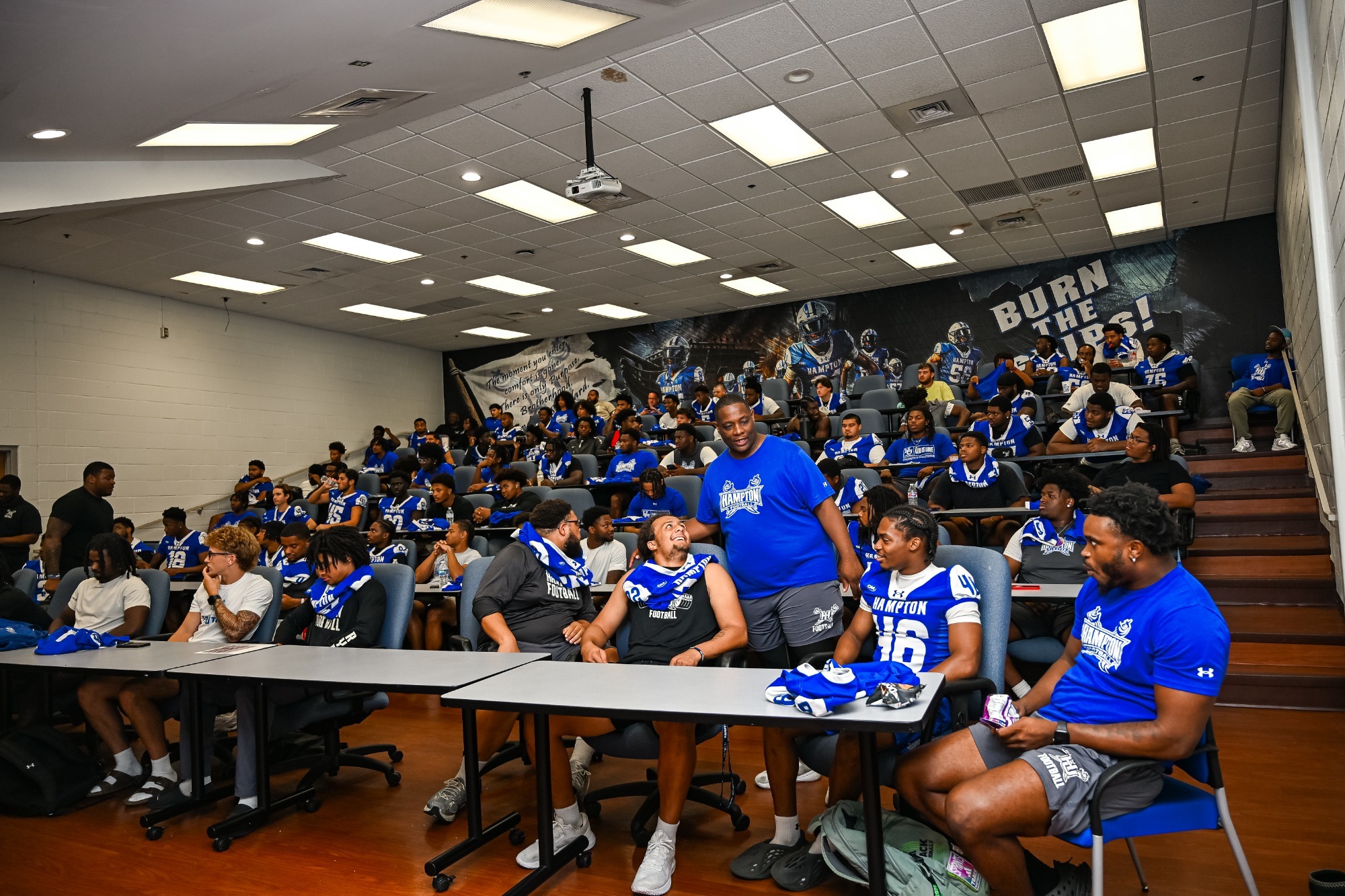 FB-GroupTeamRoom
