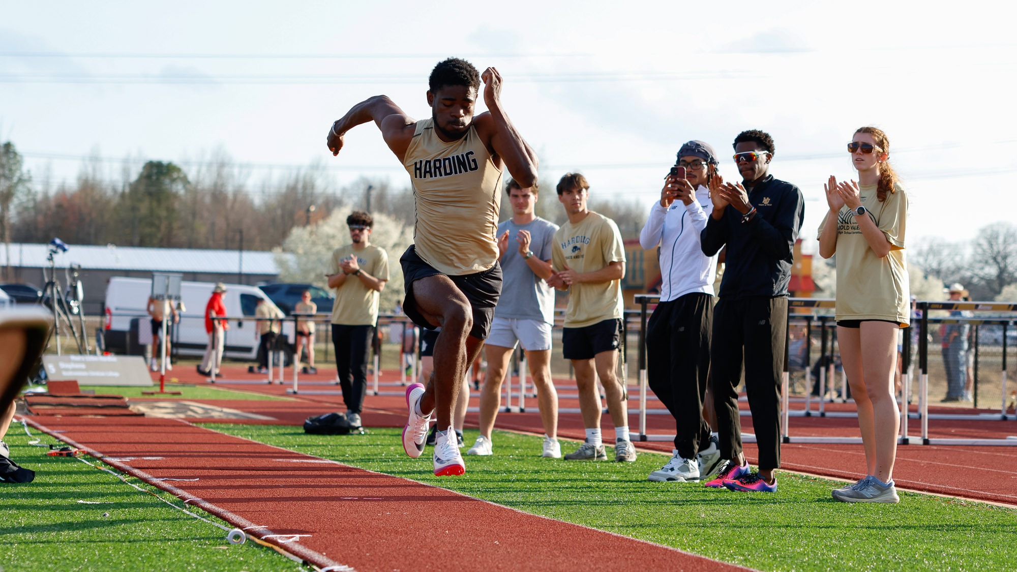 Harding men's track and field