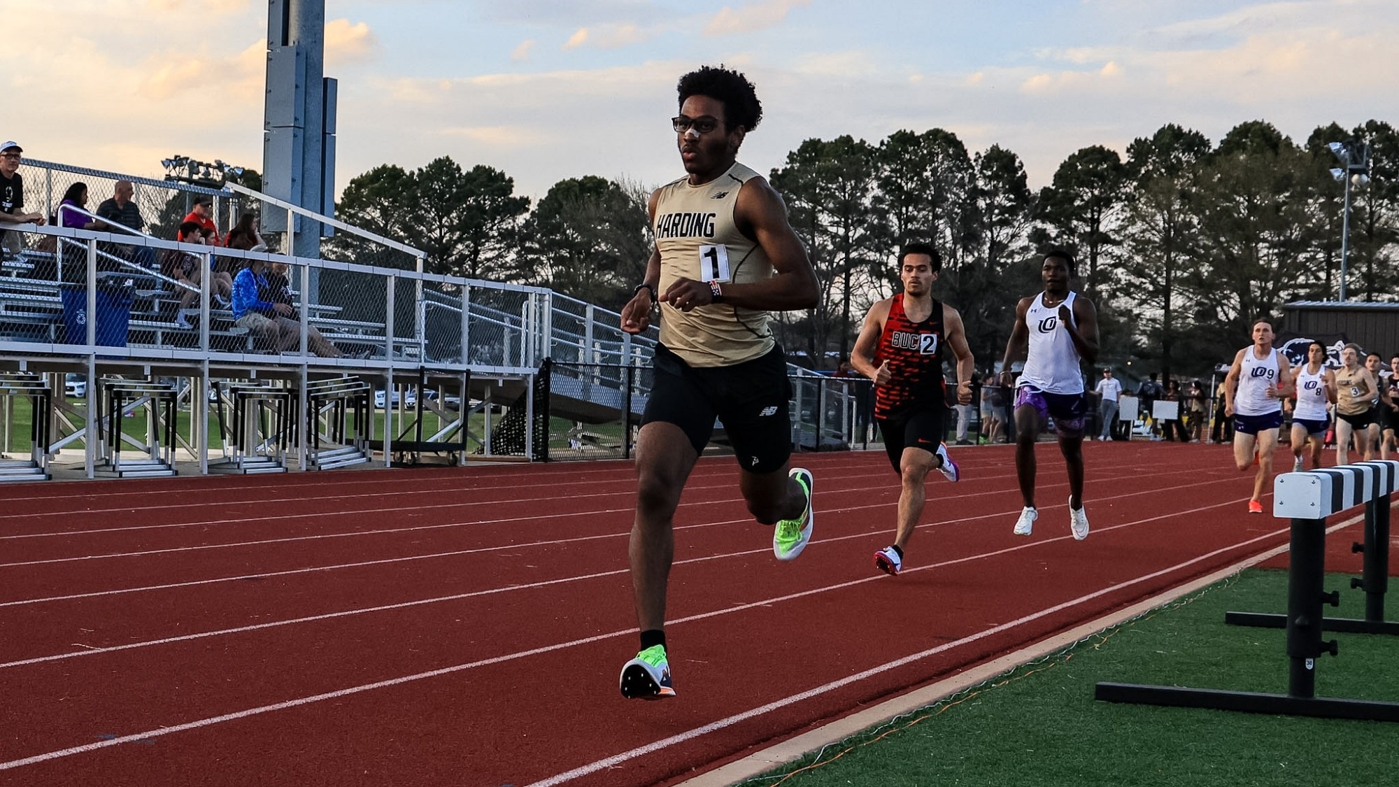 Harding men's track