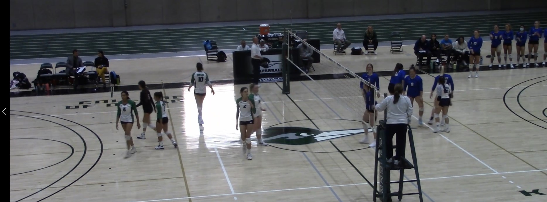 Harper Volleyball lost to D3 2 College of DuPage Harper College