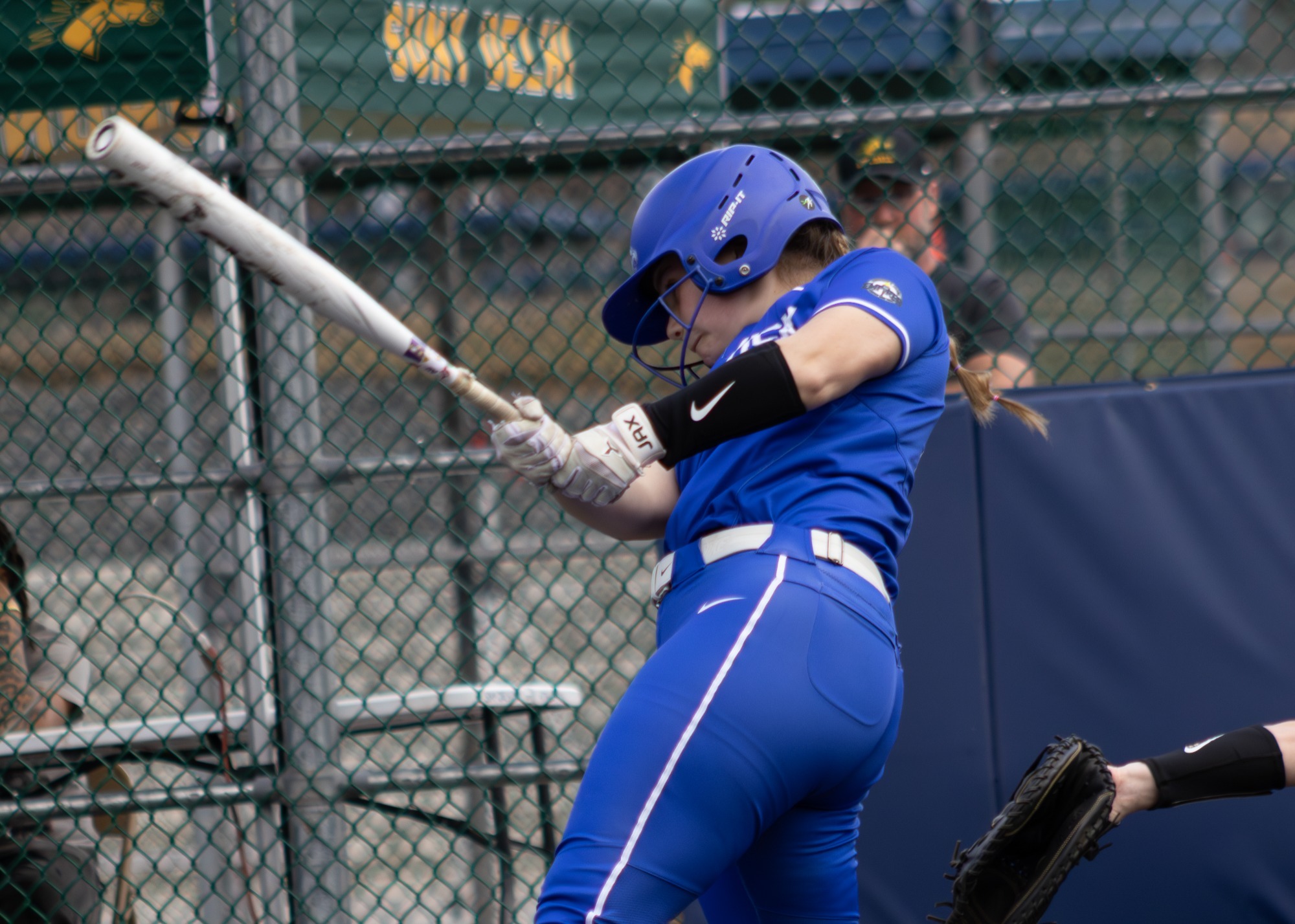 Autumn Milli - Hit vs. Delhi