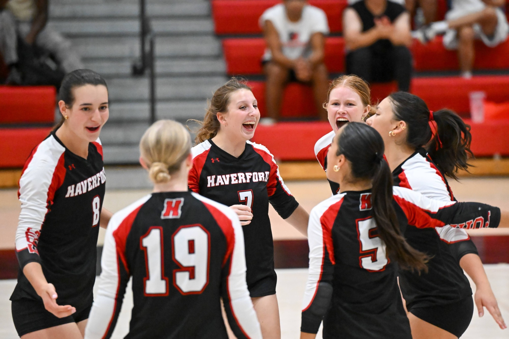 Fords huddle celebrates against Eastern