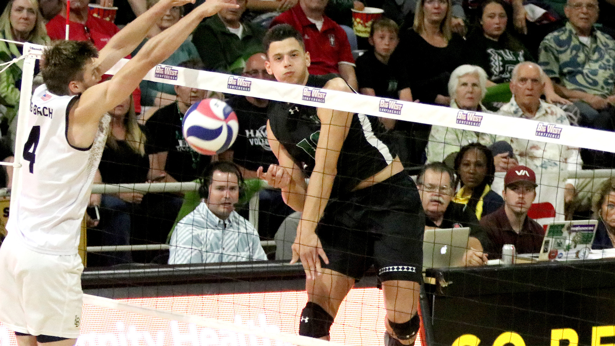 Men’s Volleyball Falls To Long Beach State In Big West Title Match