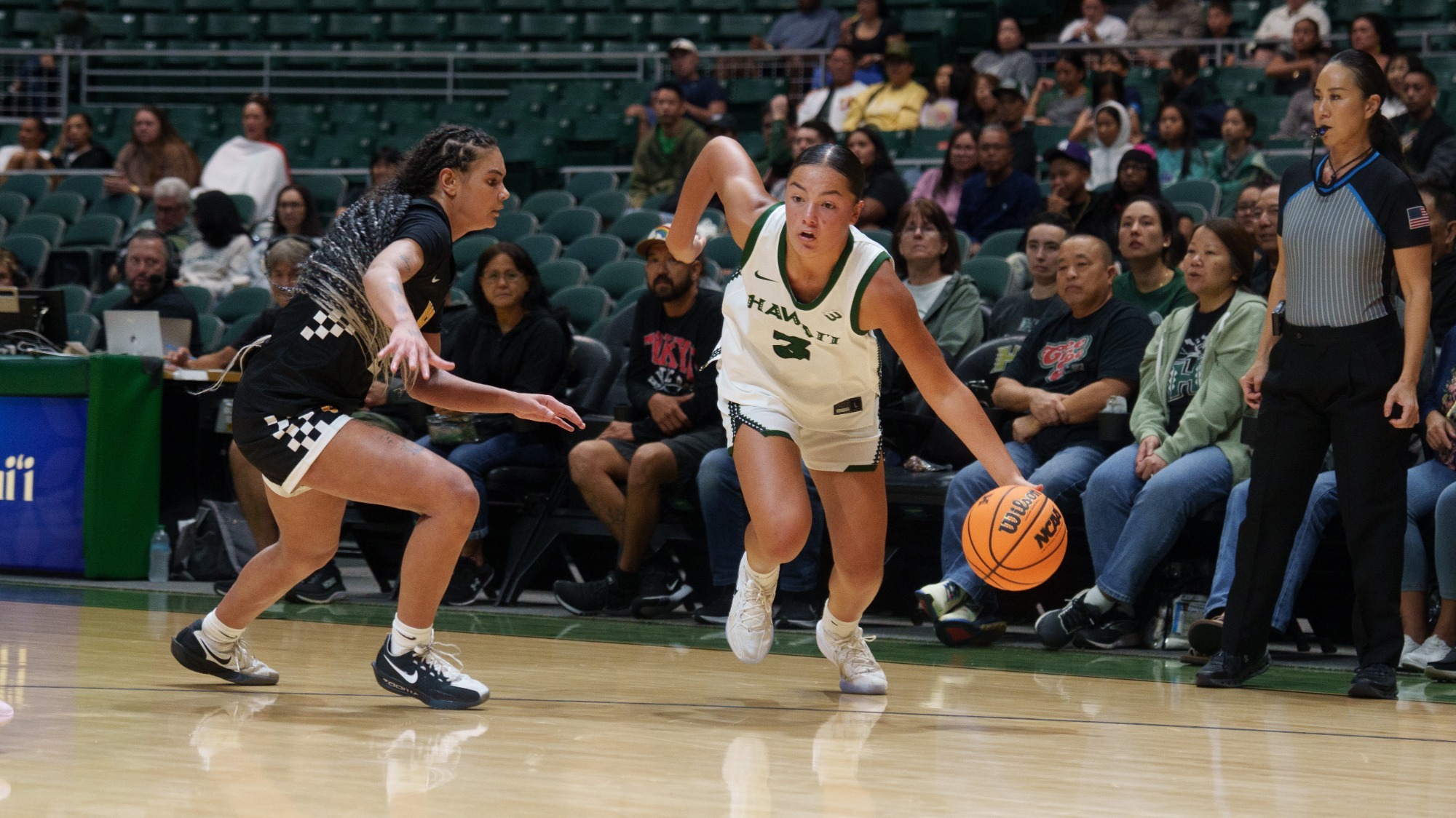 WBB Bailey Flavell drive vs. UC Riverside