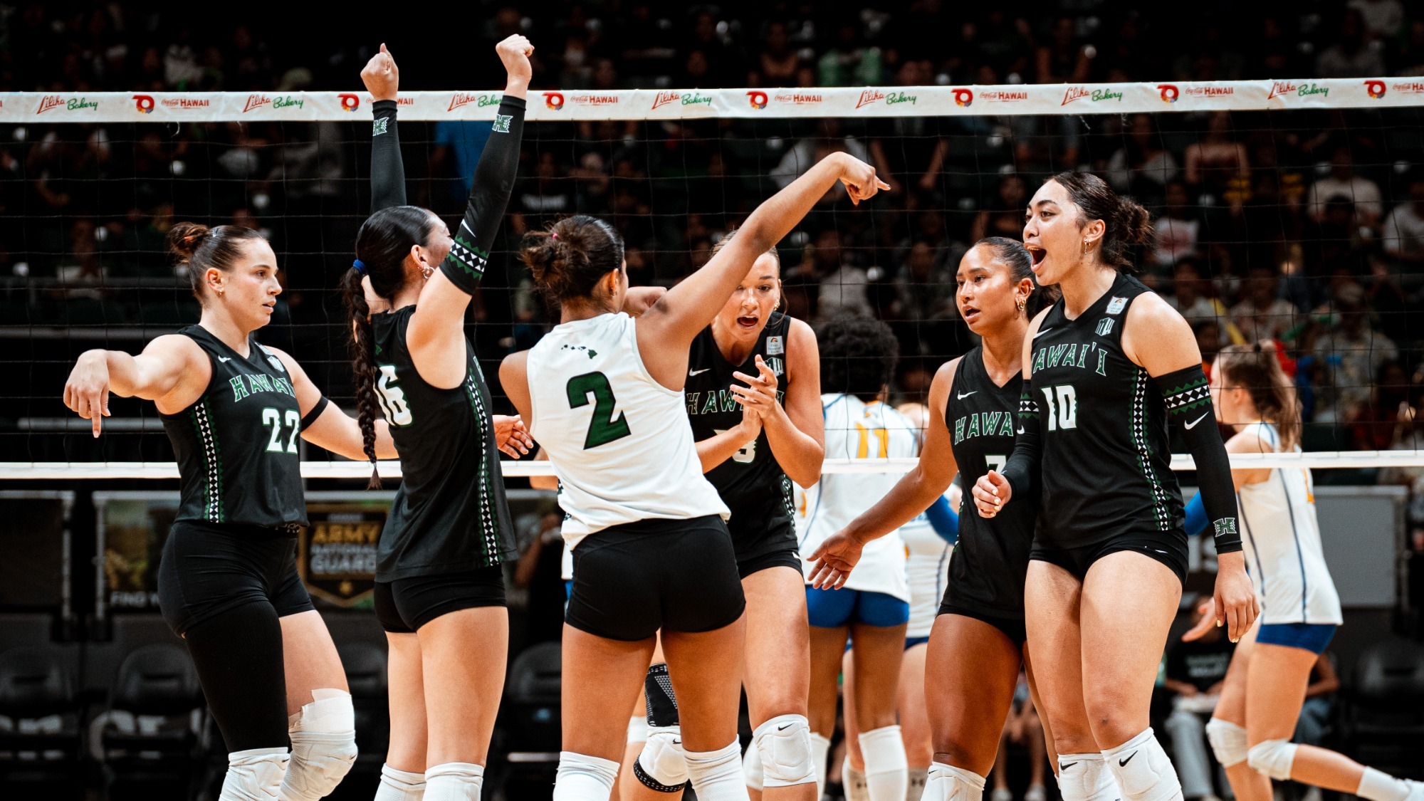 WVB celebration vs. San Jose State
