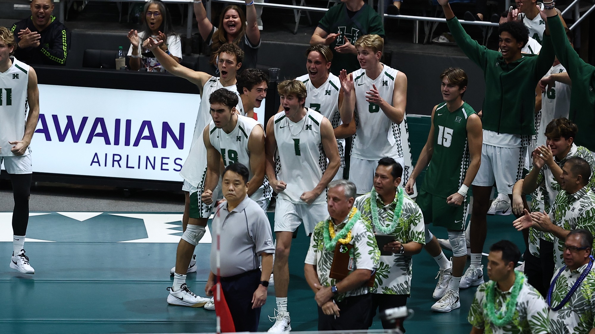 Bench celebrates vs. Loyola Chicago