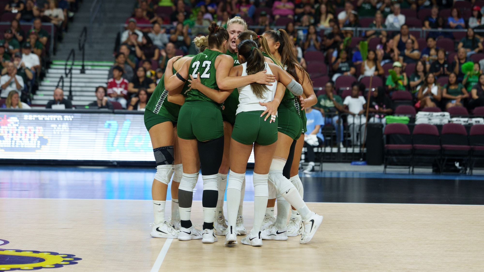 WVB huddle vs UCLA
