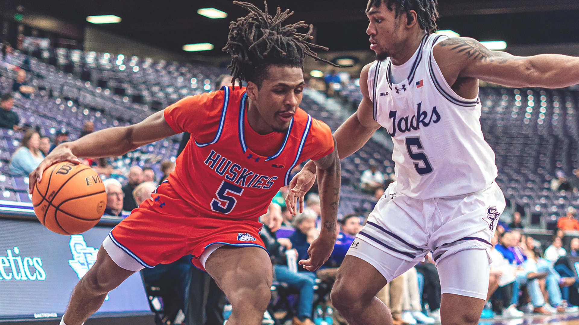 05 - D'Aundre Samuels (SFA)