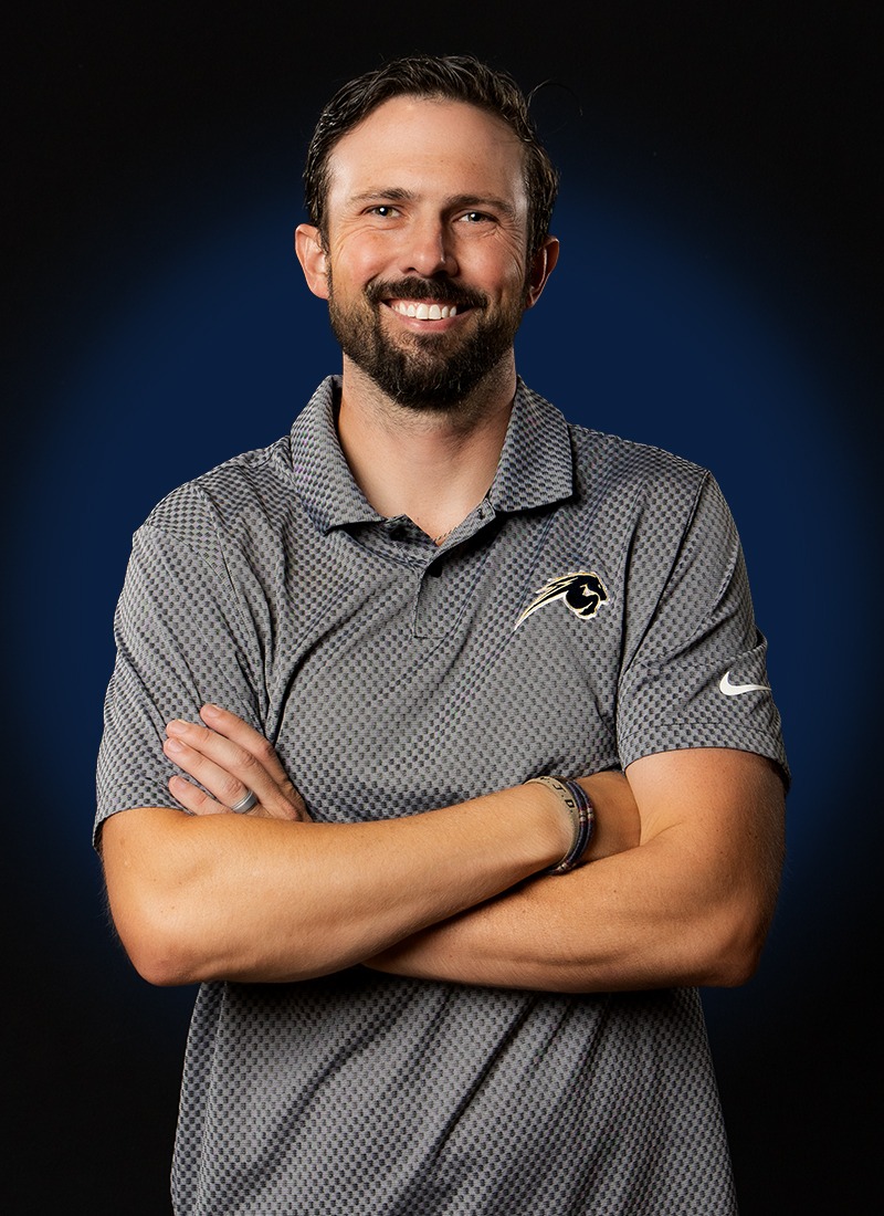 Dylan Sullivan Basketball Headshot 2025-26