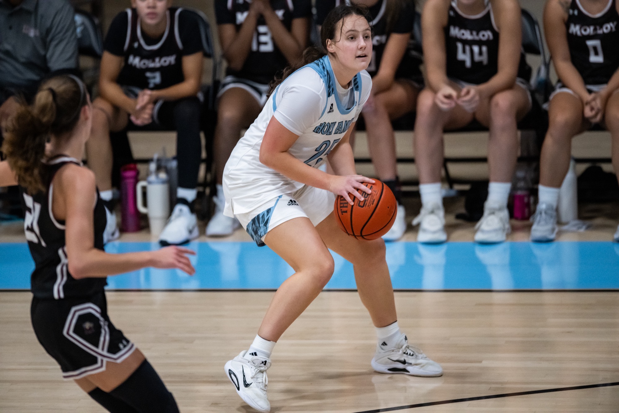 Ella Brown in the triple-threat position right behind the 3-point line