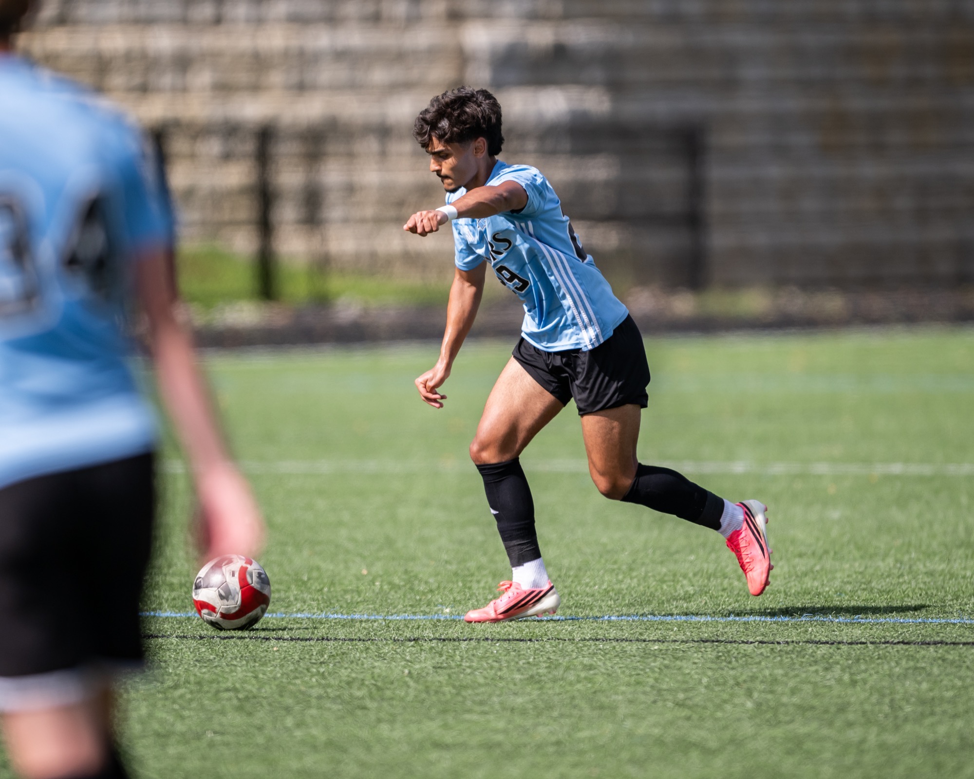 Rafael Gouvea about to kick the ball with is right foot
