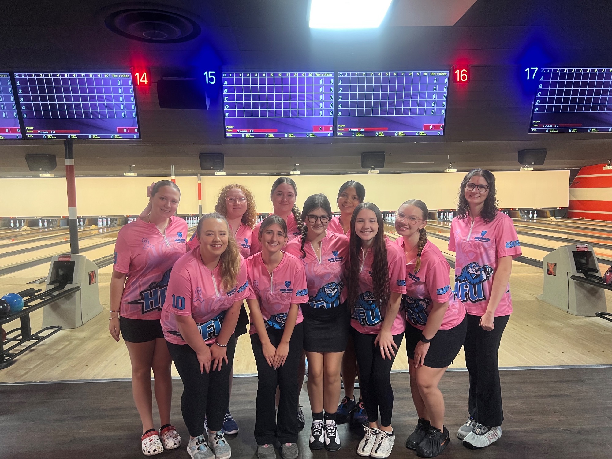 The HFU Bowling Team takes a group picture at the Golden Bear Invitational