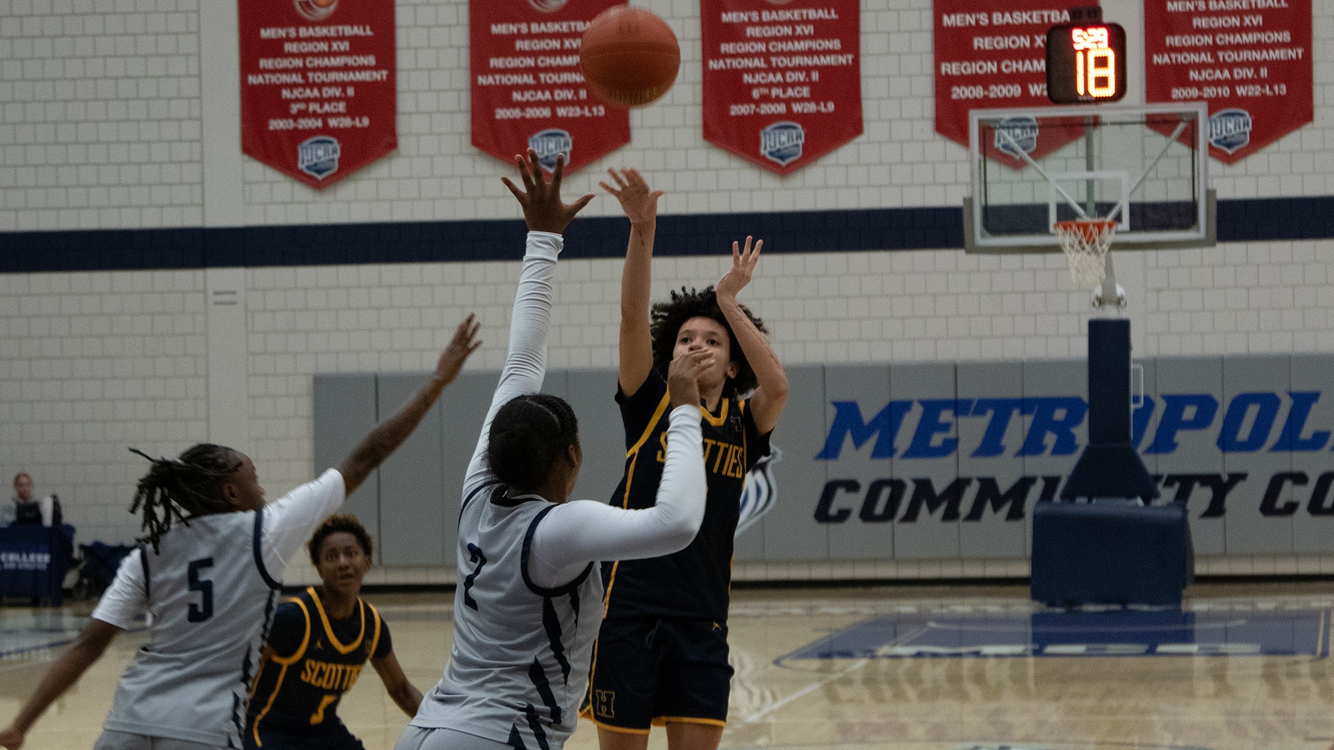 Carley Paige hits a jump shot at Metropolitan Community College - Kansas City