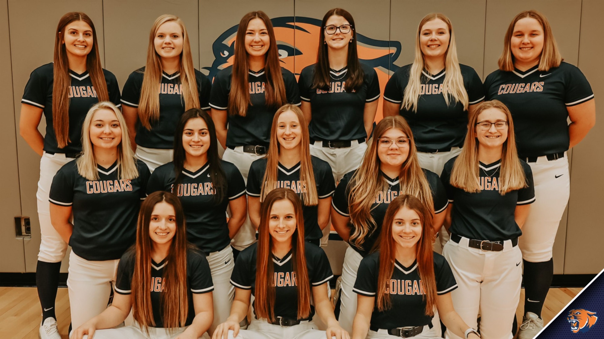 2022-2023 Softball Team Photo