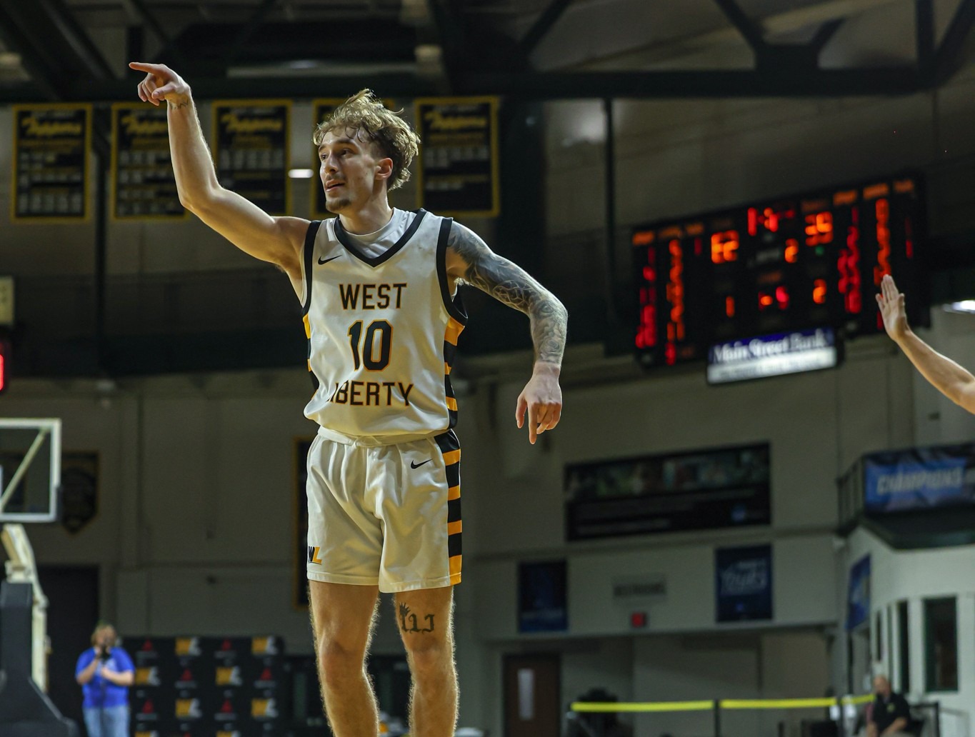 MBB_Dante_Spadafora_D&E_2026