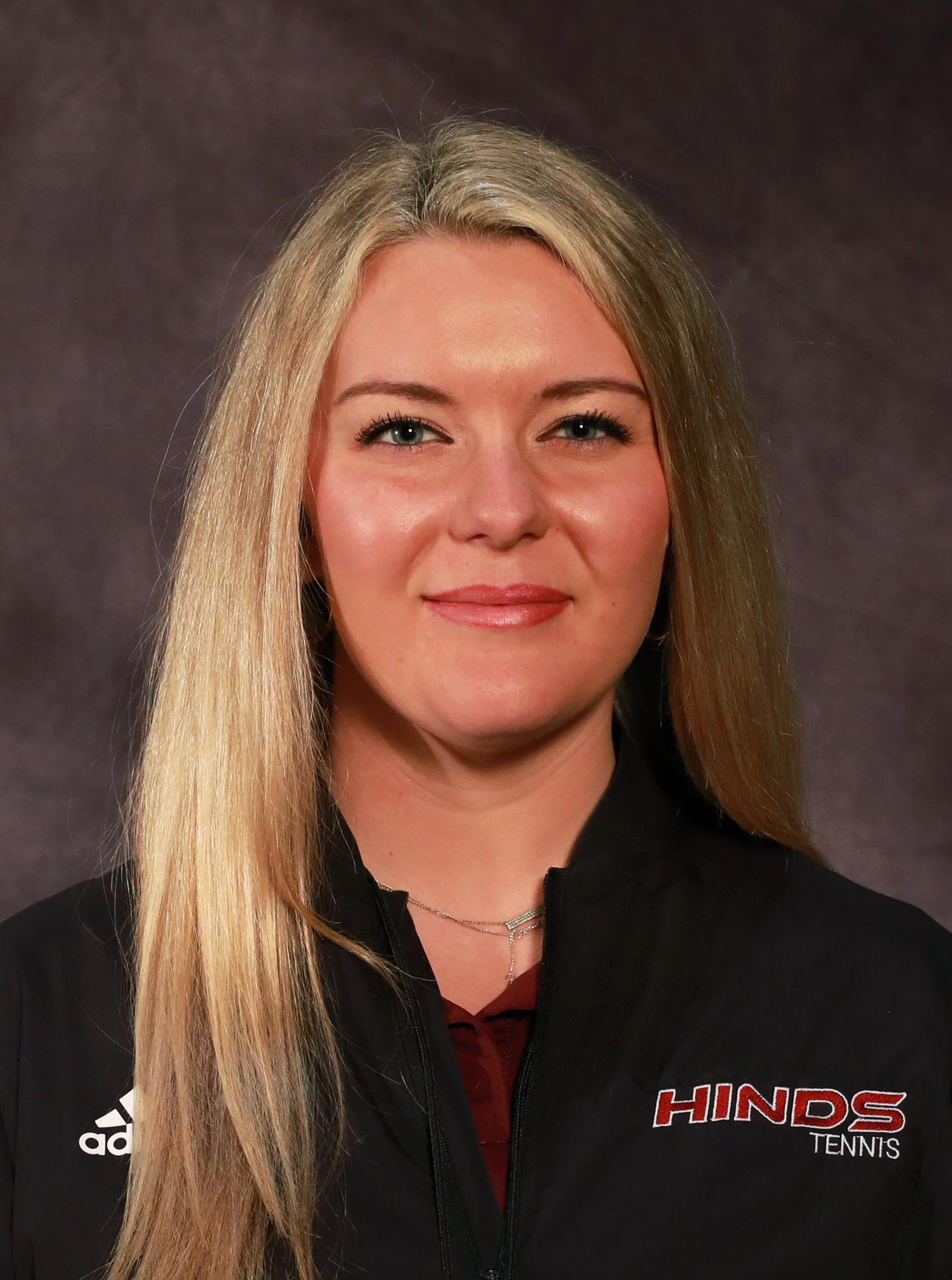 Elizabeth Wooten_Headshot 2022