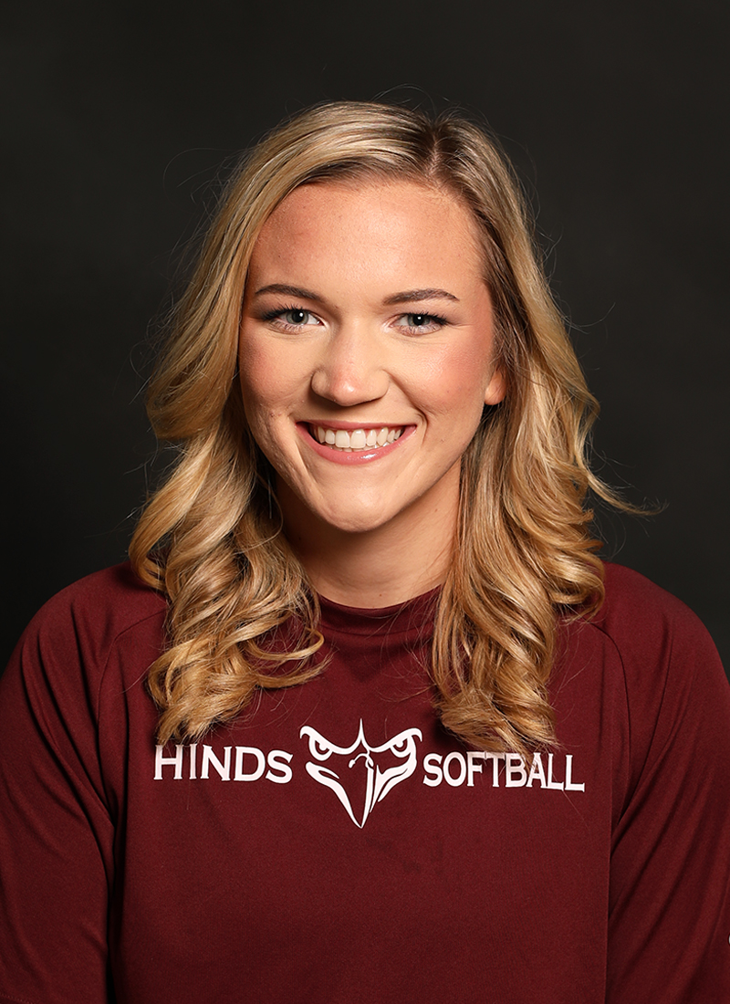 Megan Robertson Headshot 2022