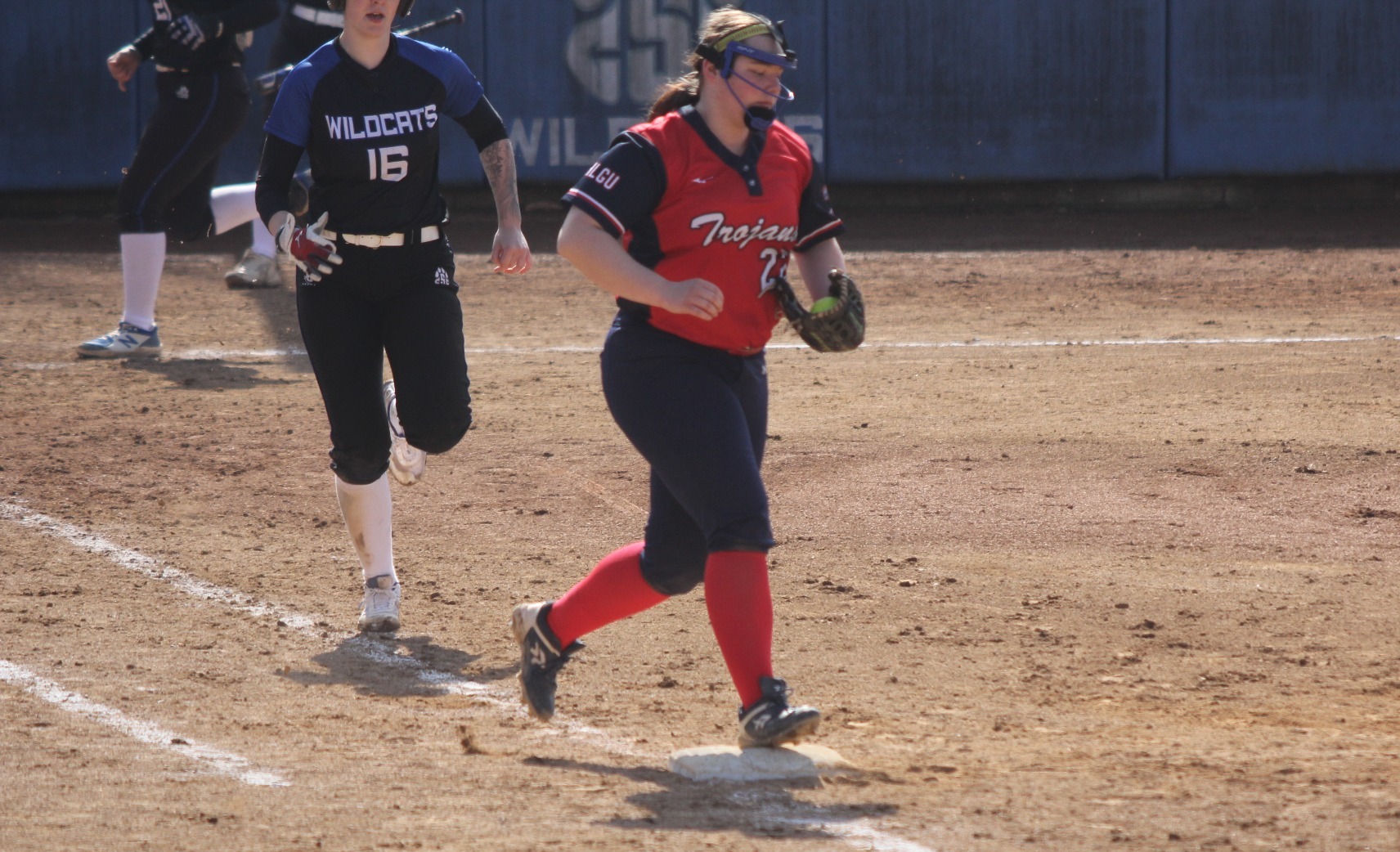 Lady Trojans Split Doubleheader with Wildcats HannibalLaGrange