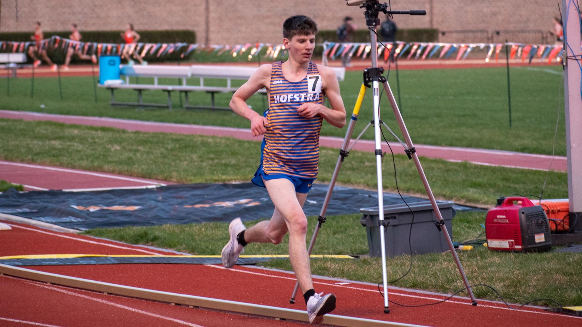 Zach Van Houten Men's Cross Country/Track Hofstra University Athletics