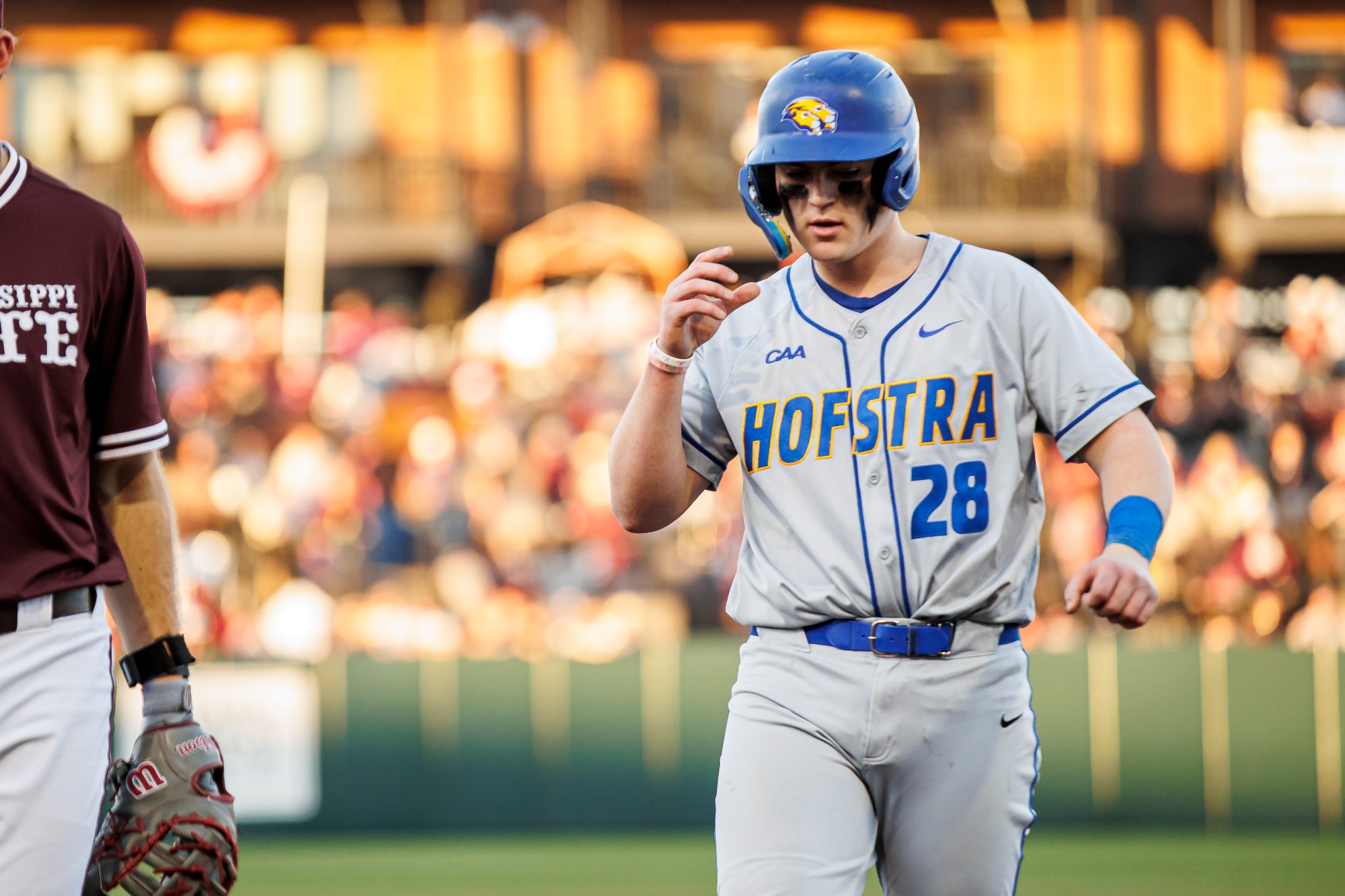 STARKVILLE, MS - February 13, 2026 - The game between the Hofstra Pride and the Mississippi State Bulldogs at Dudy Noble Field at Polk-Dement Stadium in Starkville, MS. Photo By Ivy Rose Ball
