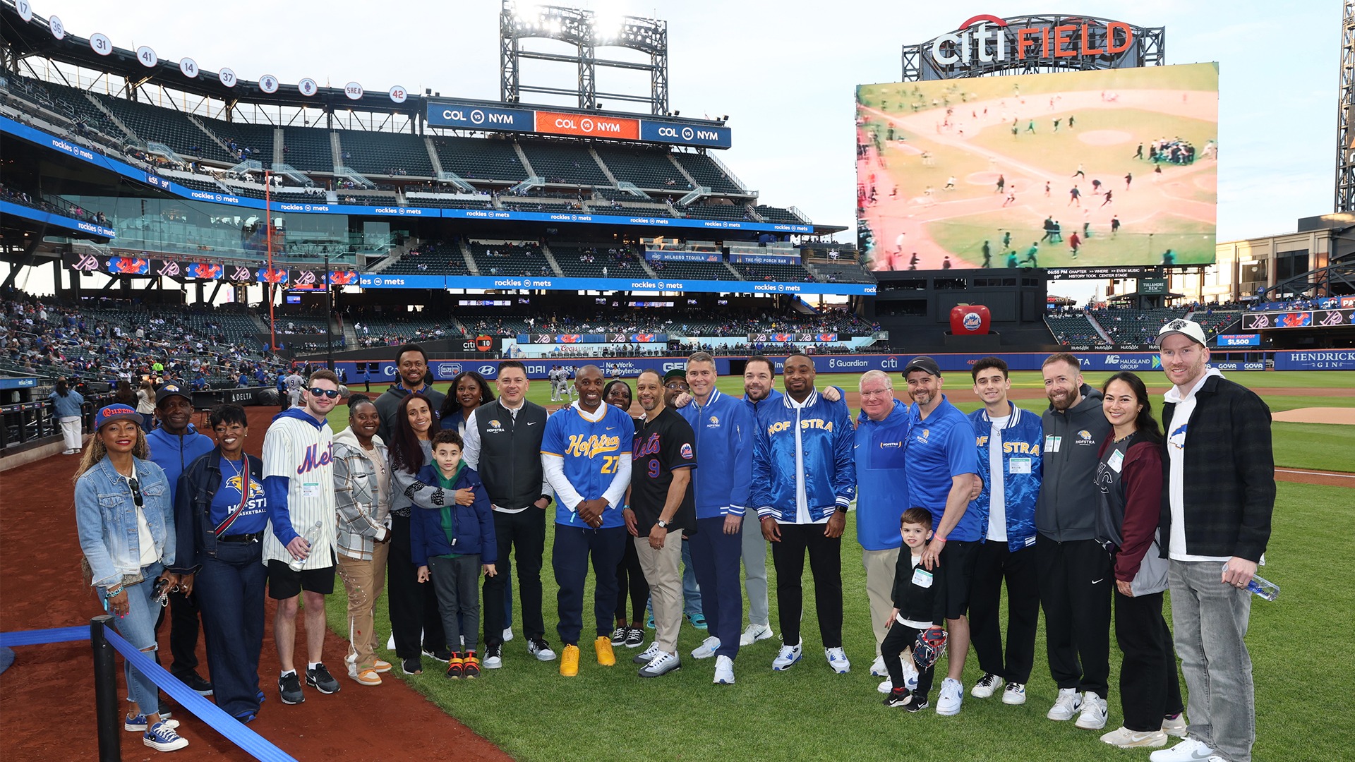 Hofstra Basketball - New York Mets