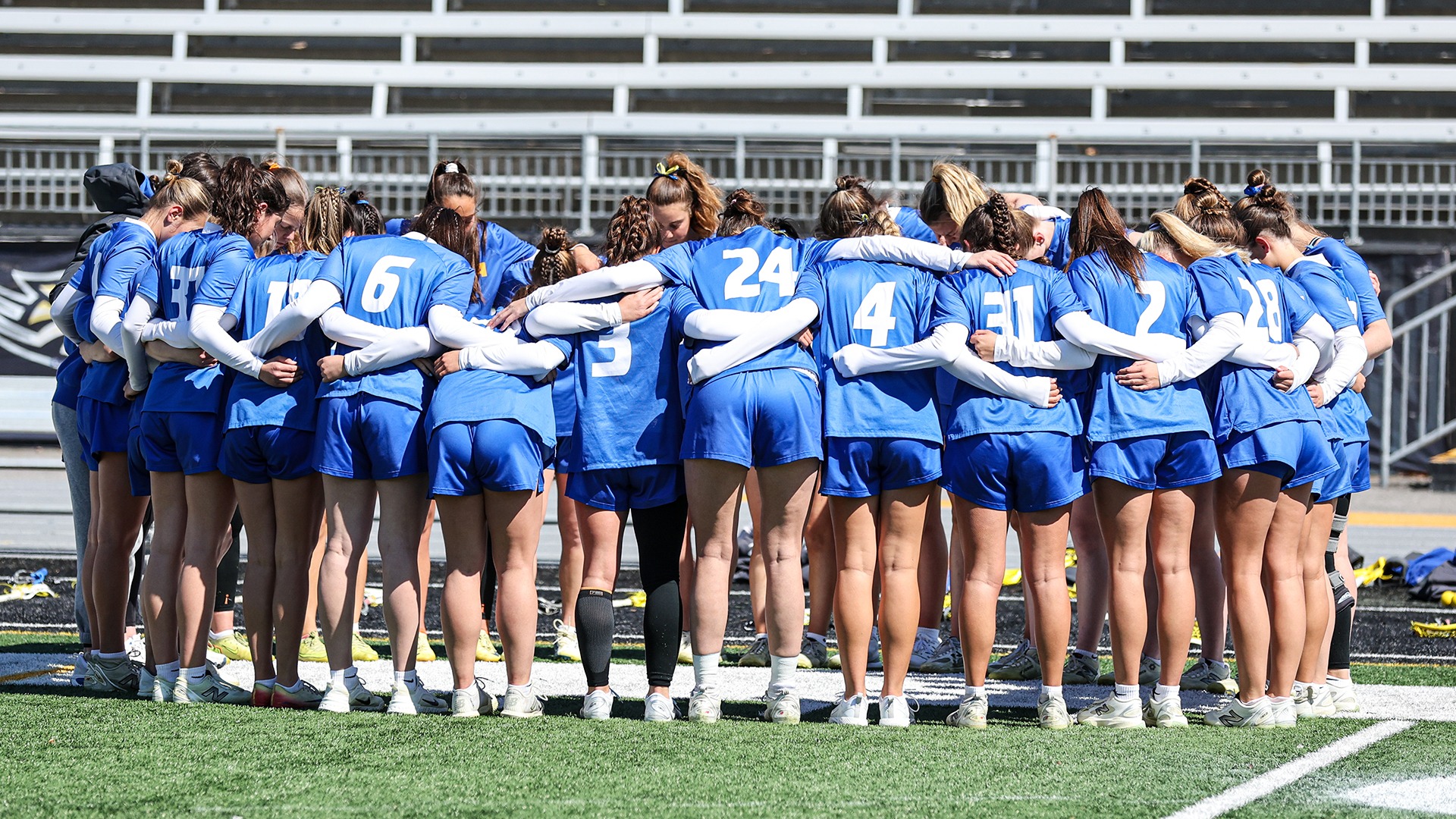 2026 Hofstra Women's Lacrosse Huddle