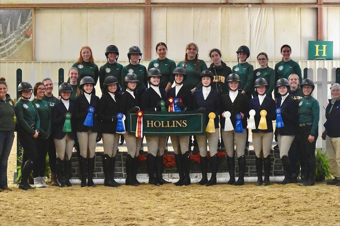 Hollins Riding at the 2025 Fall HU IHSA event