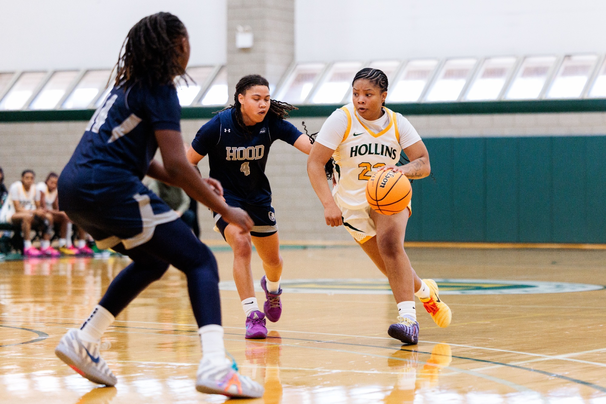 Kennedy Leggett with the ball