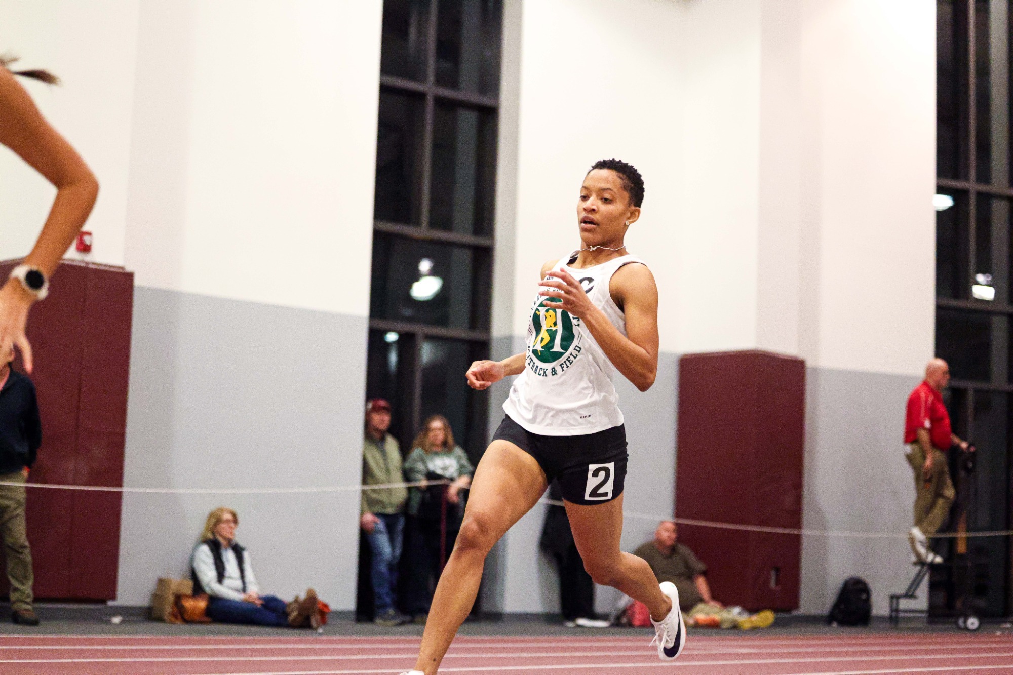 Jazmine Patterson indoor track 200m