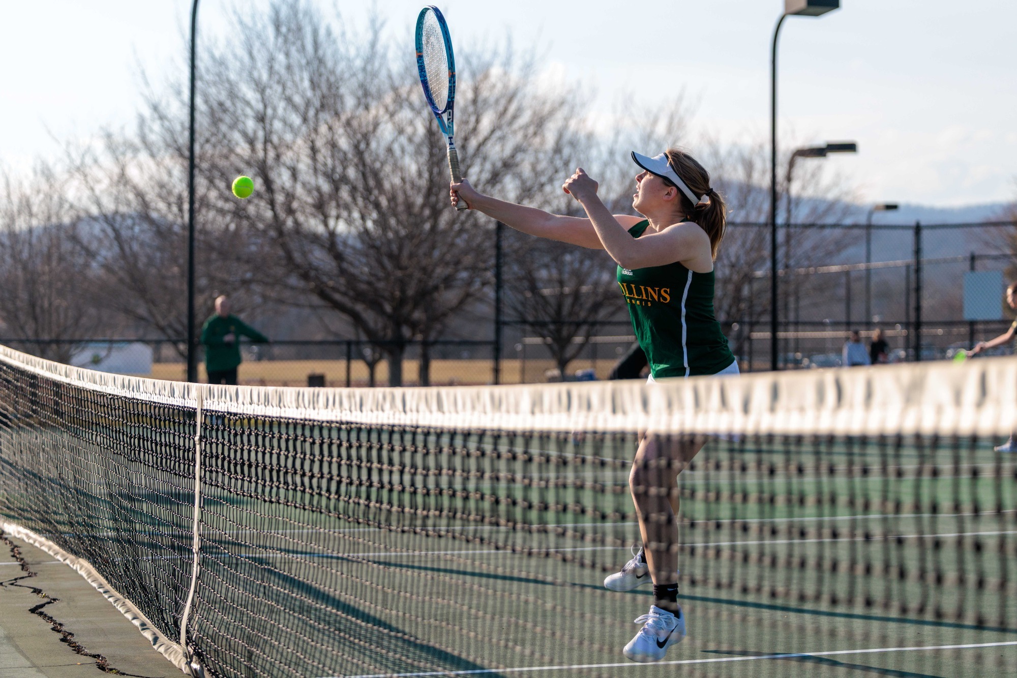 Anna Starman with a volley
