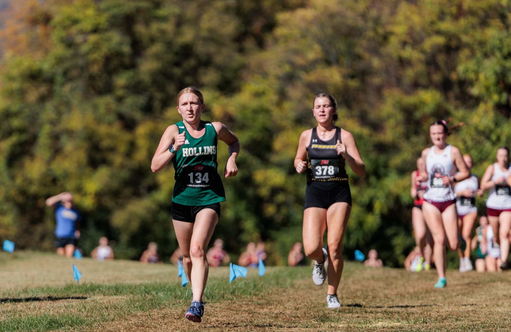 Elizabeth Lowry in cross country race