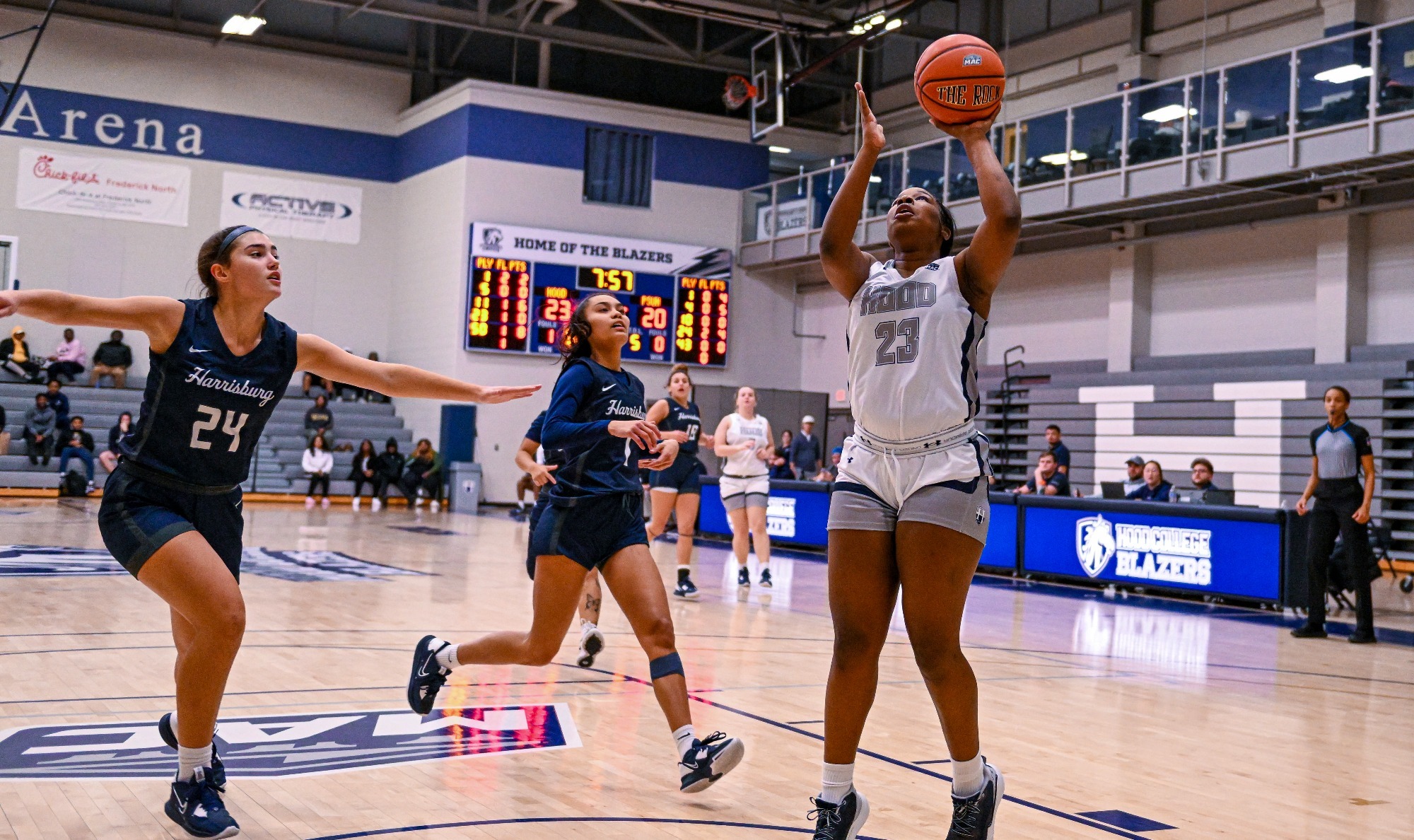 Women’s basketball thwarted at Widener Hood College
