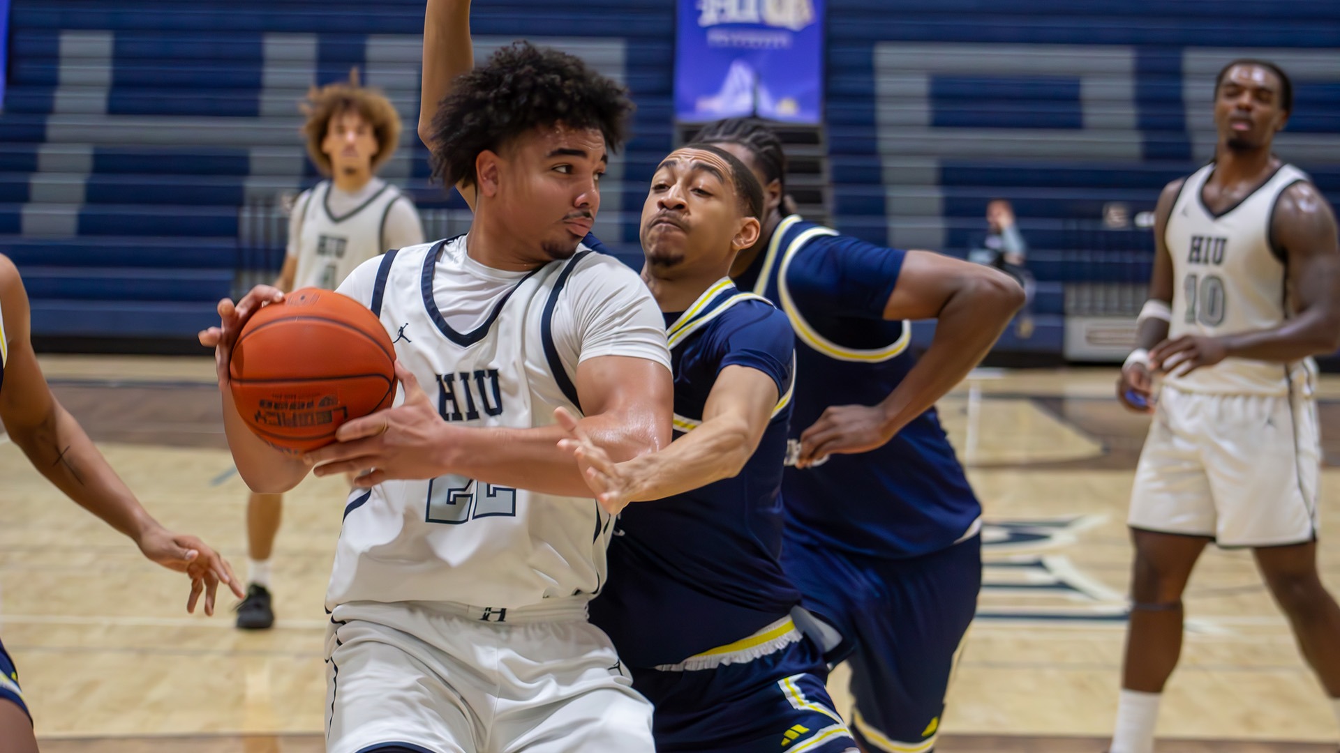 HIU MBB 2025-26 Aman Haynes vs Life Pacific