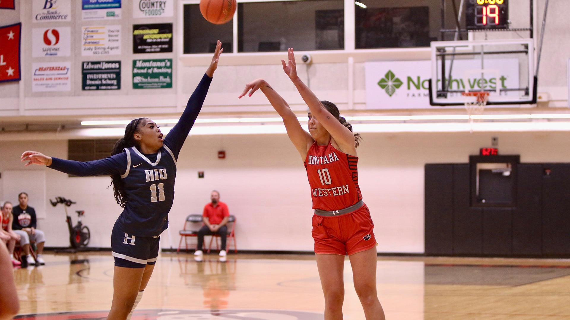 HIU WBB 2026-27 Jamelia Coleman vs Montana Western