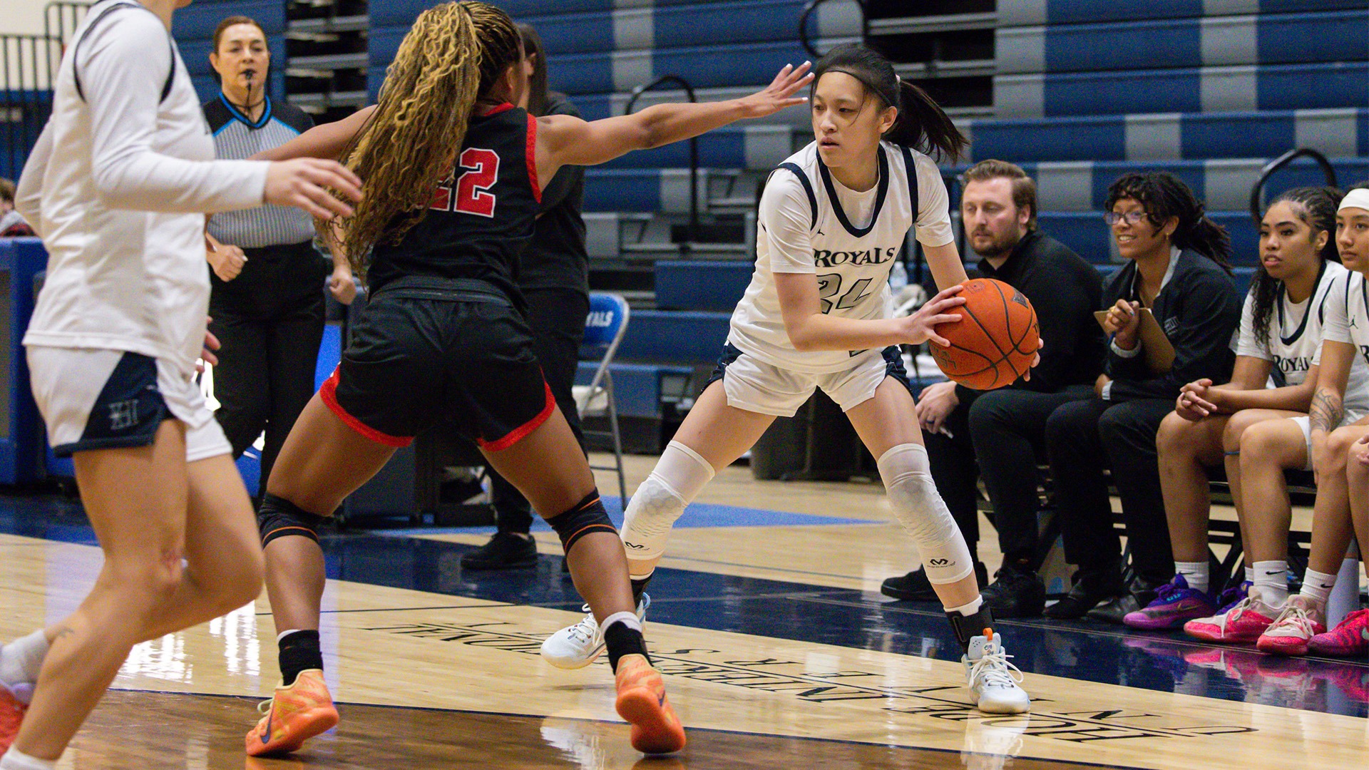 HIU WBB 2025-26 Nicole Chuang vs Benedictine Mesa 3