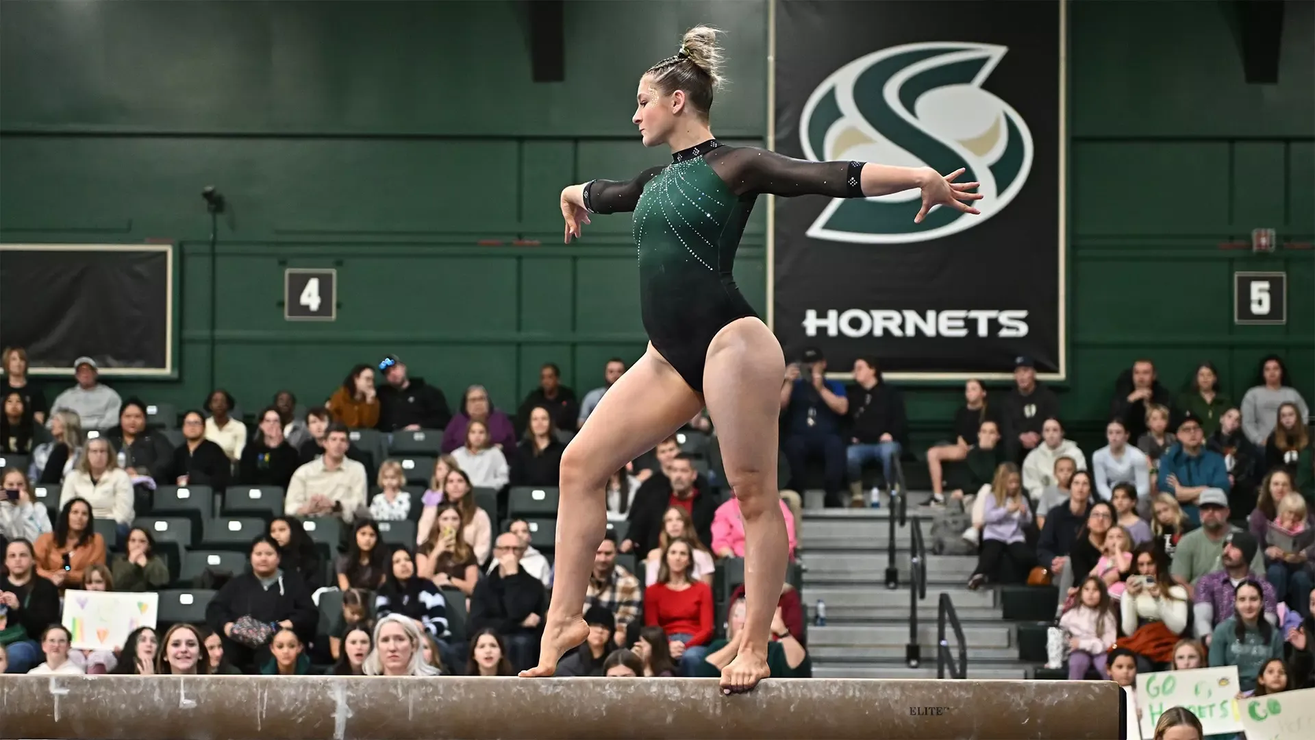 Sara Lutrel, beam vs. Alaska Anchorage (Jan. 11, 2026)