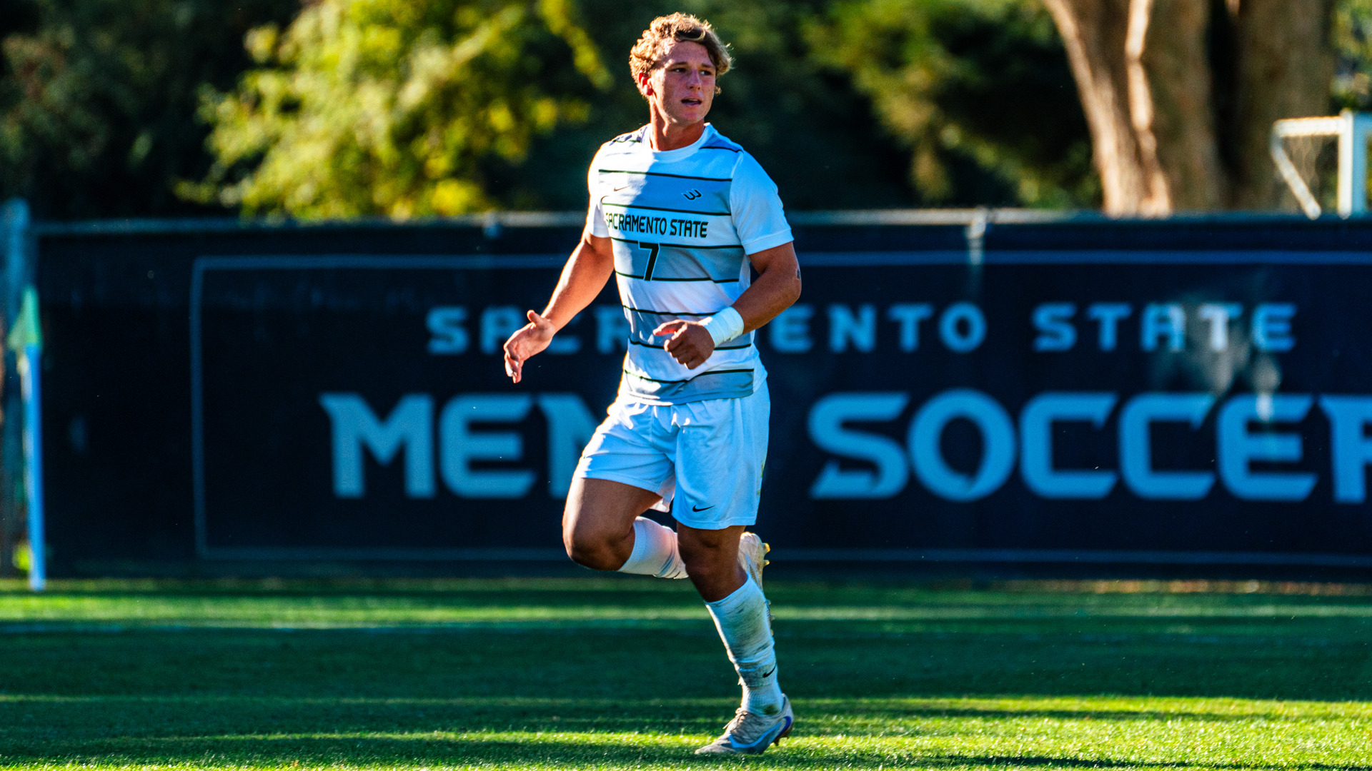 2026 MSOC Eli Reyneveld surveys the action in a home match against UC San Diego