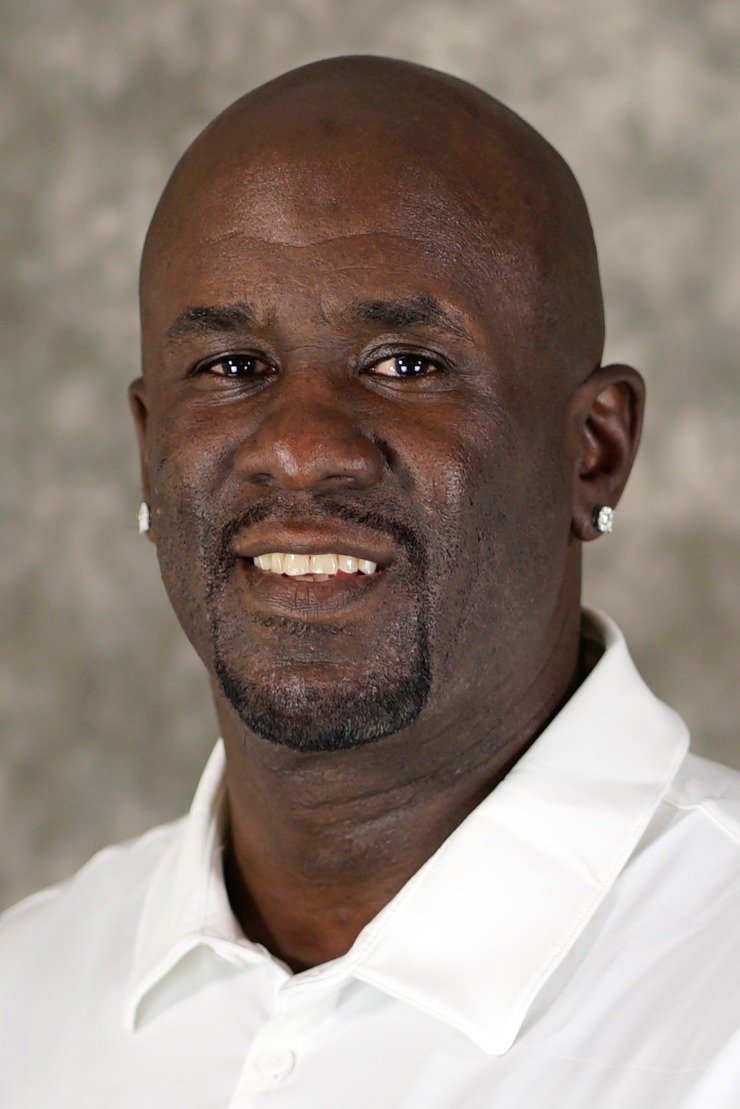 Eric Scott Head Shot 26