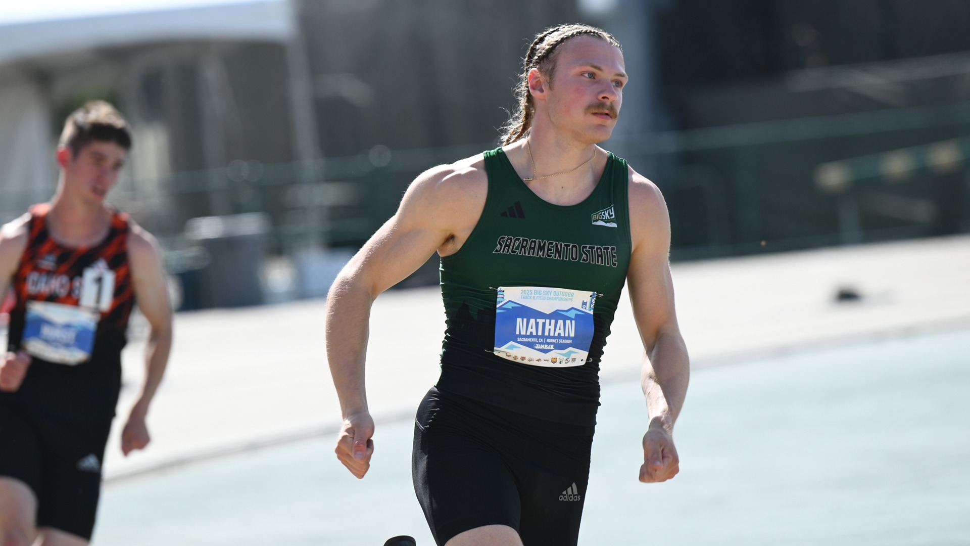 Nathan Rider runs the turn at the 2025 Big Sky Outdoor Championships