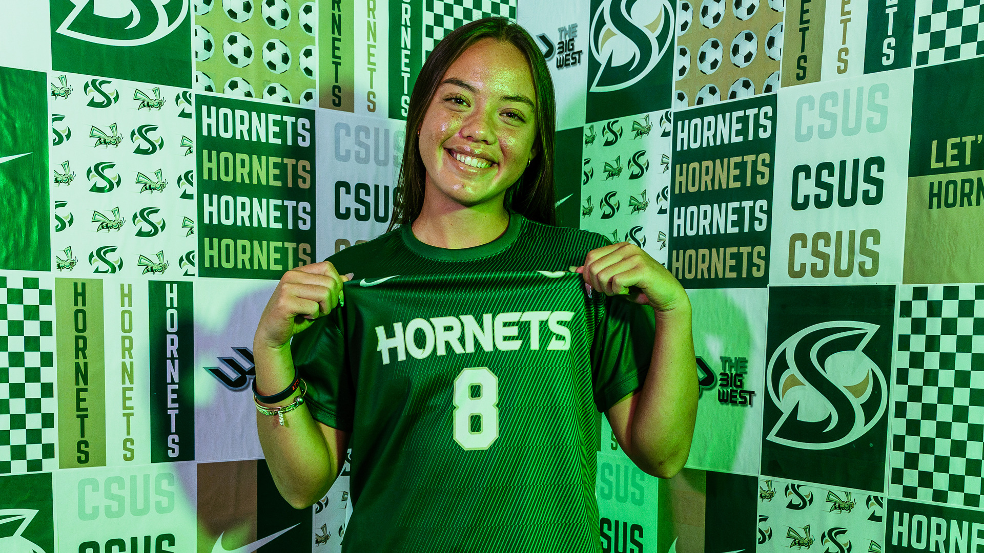 2026 WSOC Jaety Mandaquit strikes a pose during the team's preseason media day photo shoot