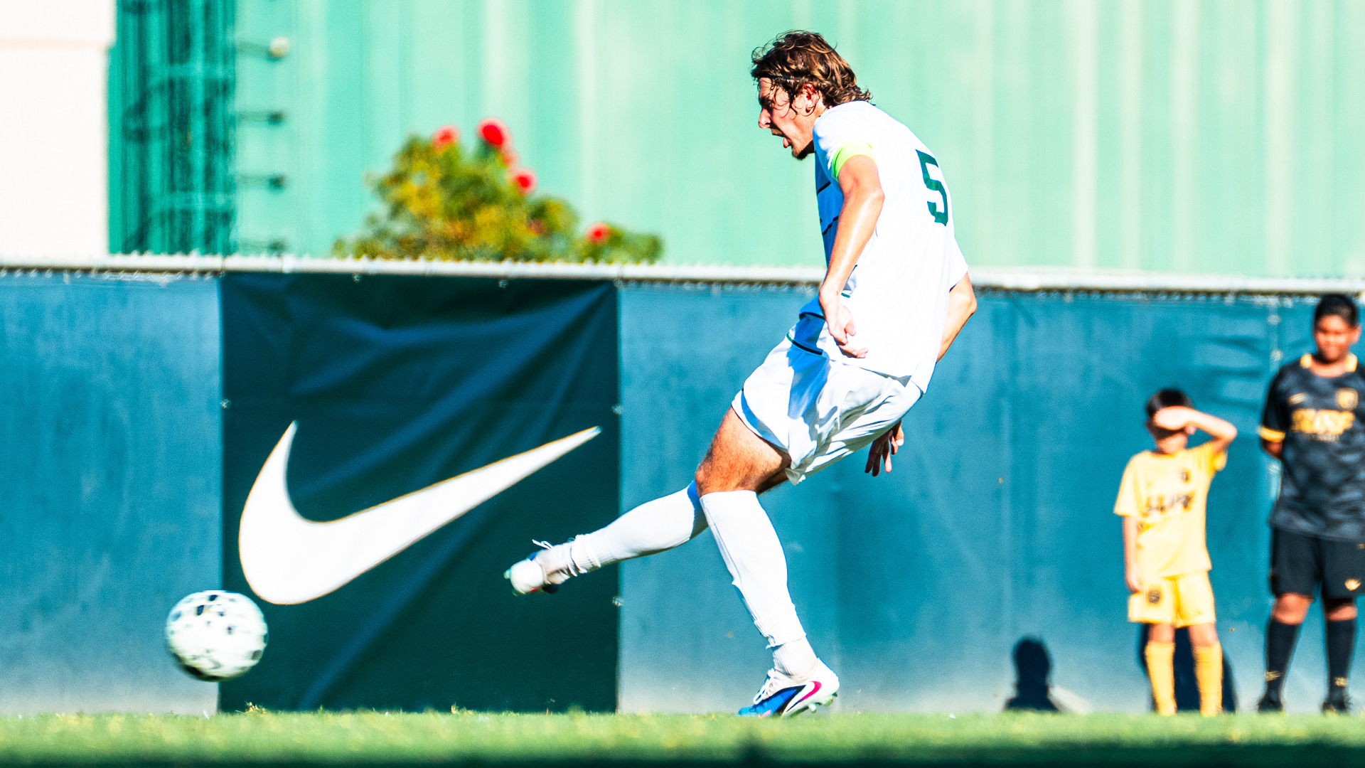 2026 MSOC Nick Strangio passes the ball from his defensive position during a match against UC Davis
