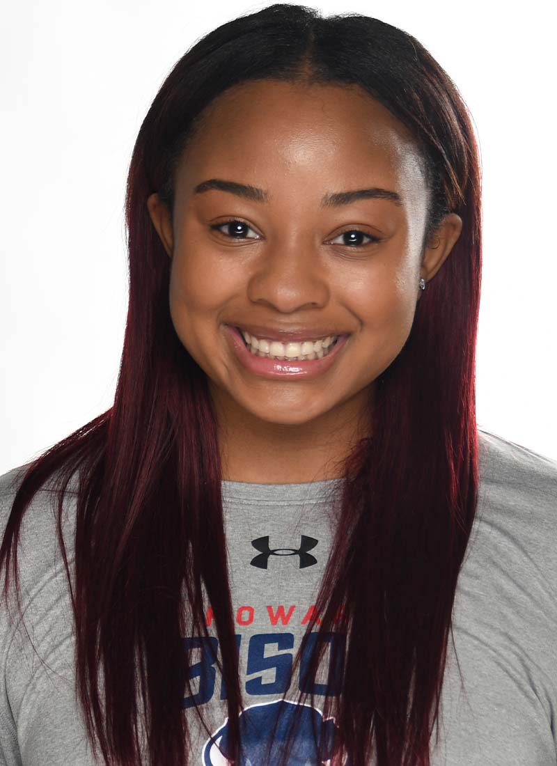 Coach Brooke Thomas