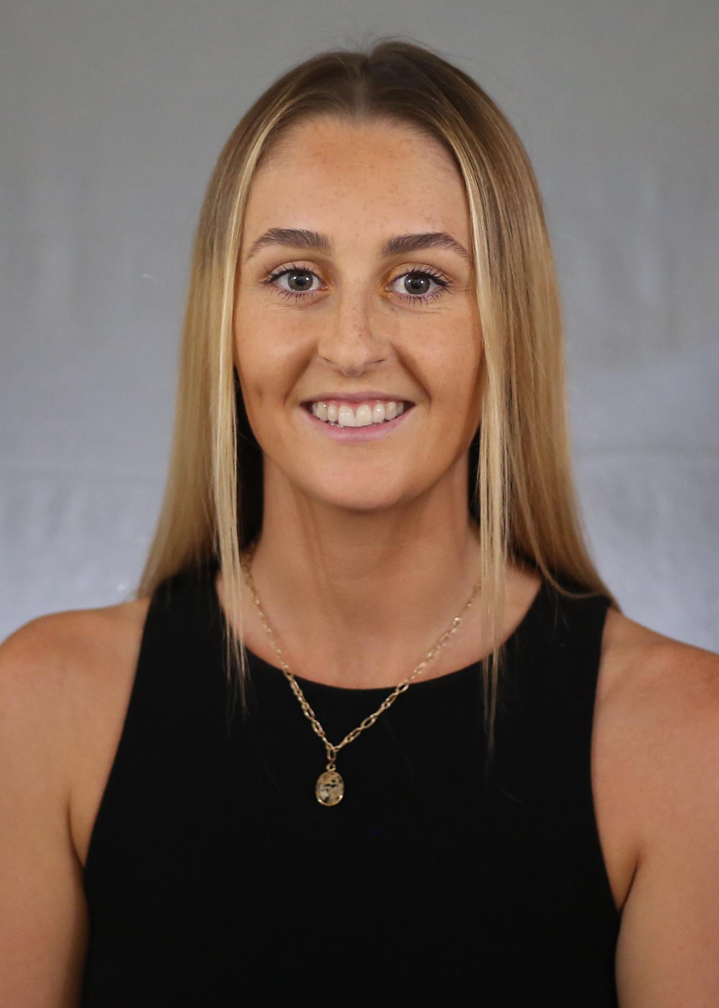 Breanna Mackenzie 2021 Head Shot