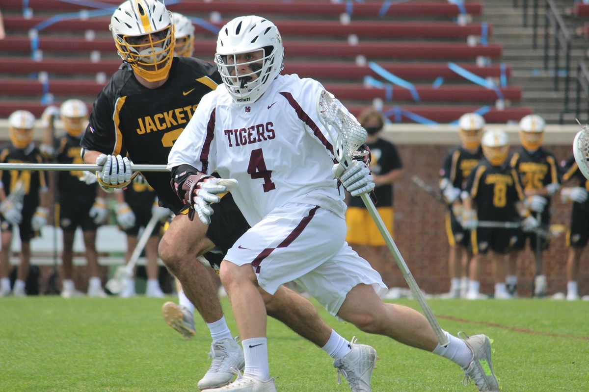 NationallyRanked HampdenSydney Swats Yellow Jackets With 2213 Win